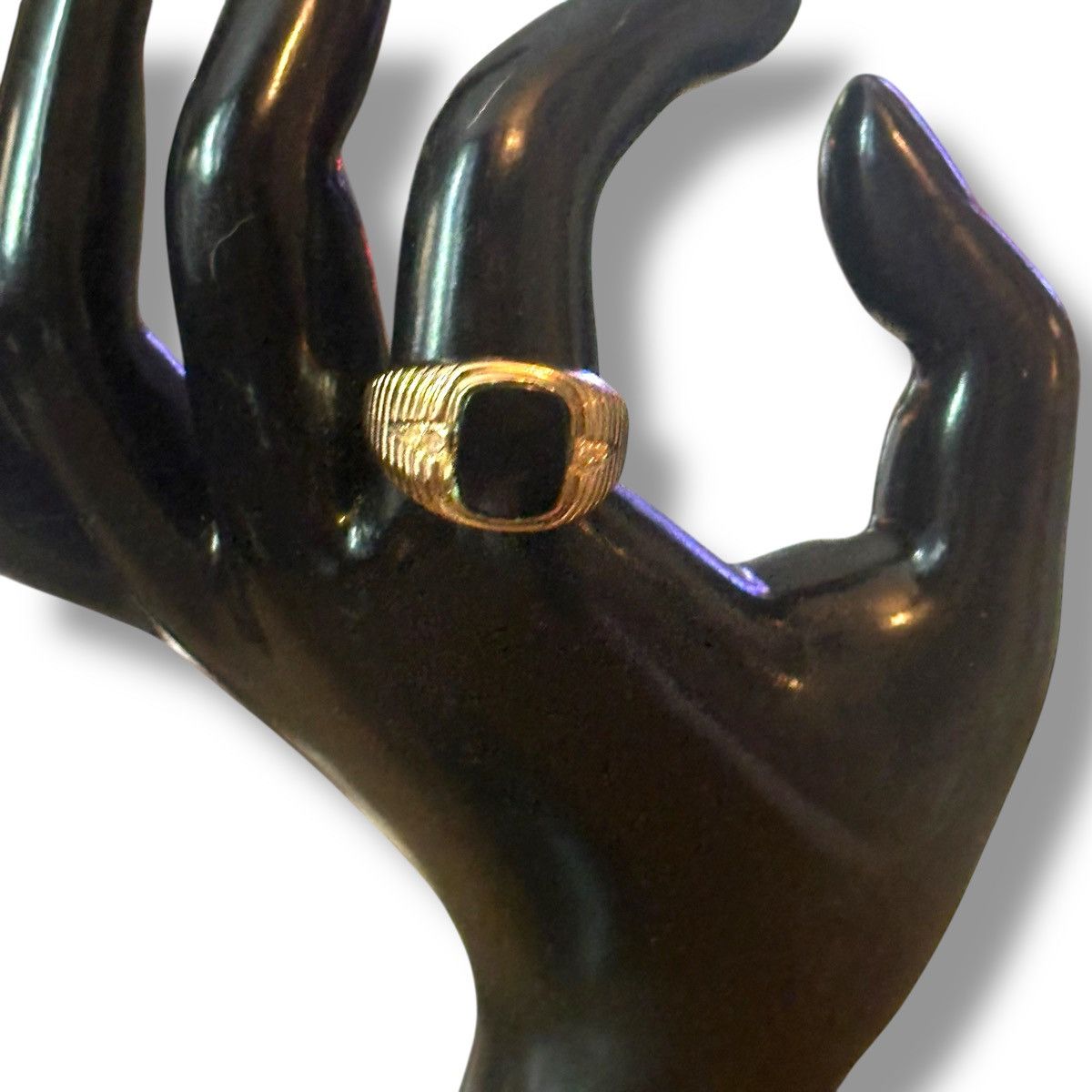 Vintage Vintage Vargas 18KHGE simulated Onyx ring Size ONE SIZE - 3 Thumbnail