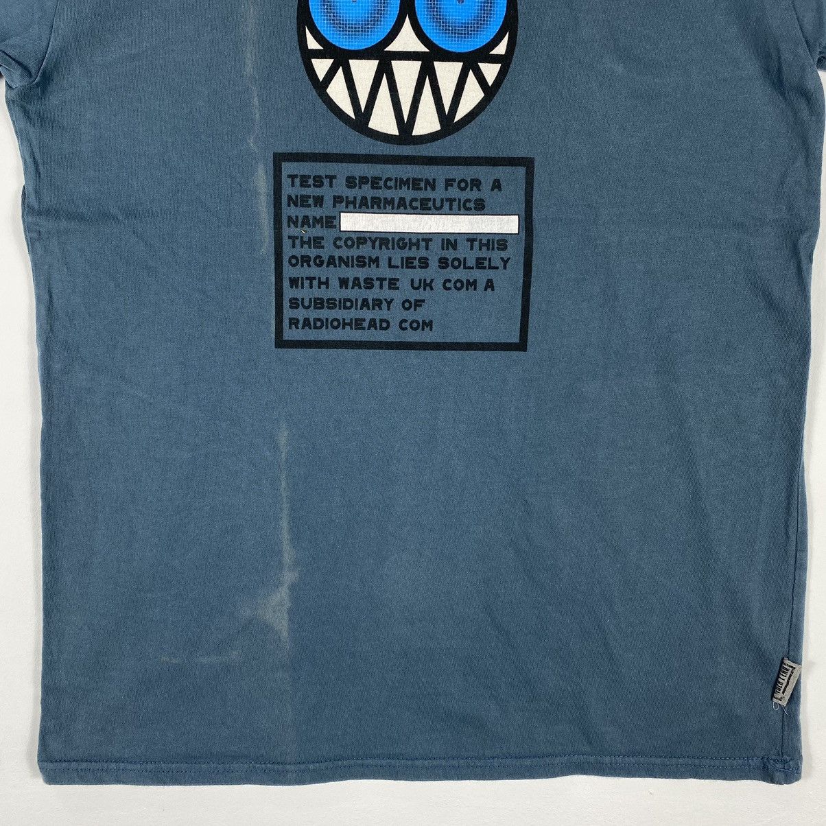 Band Tees Vintage 00's RADIOHEAD Sex Work Death Band Faded Tee Size US M / EU 48-50 / 2 - 4 Thumbnail