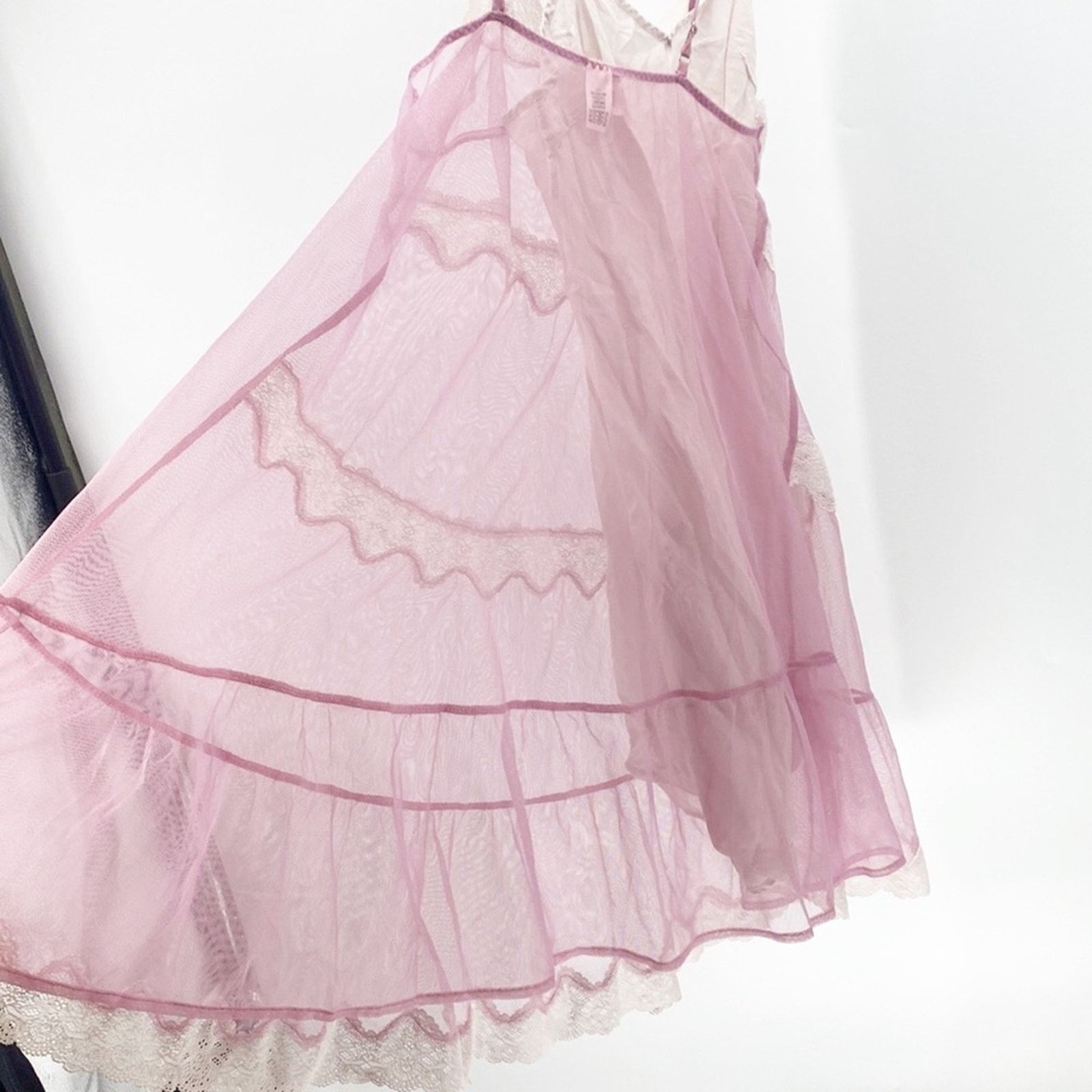 Victoria's Secret Victoria’s Secret laced pink adjustable straps lined nighty Size ONE SIZE - 9 Thumbnail