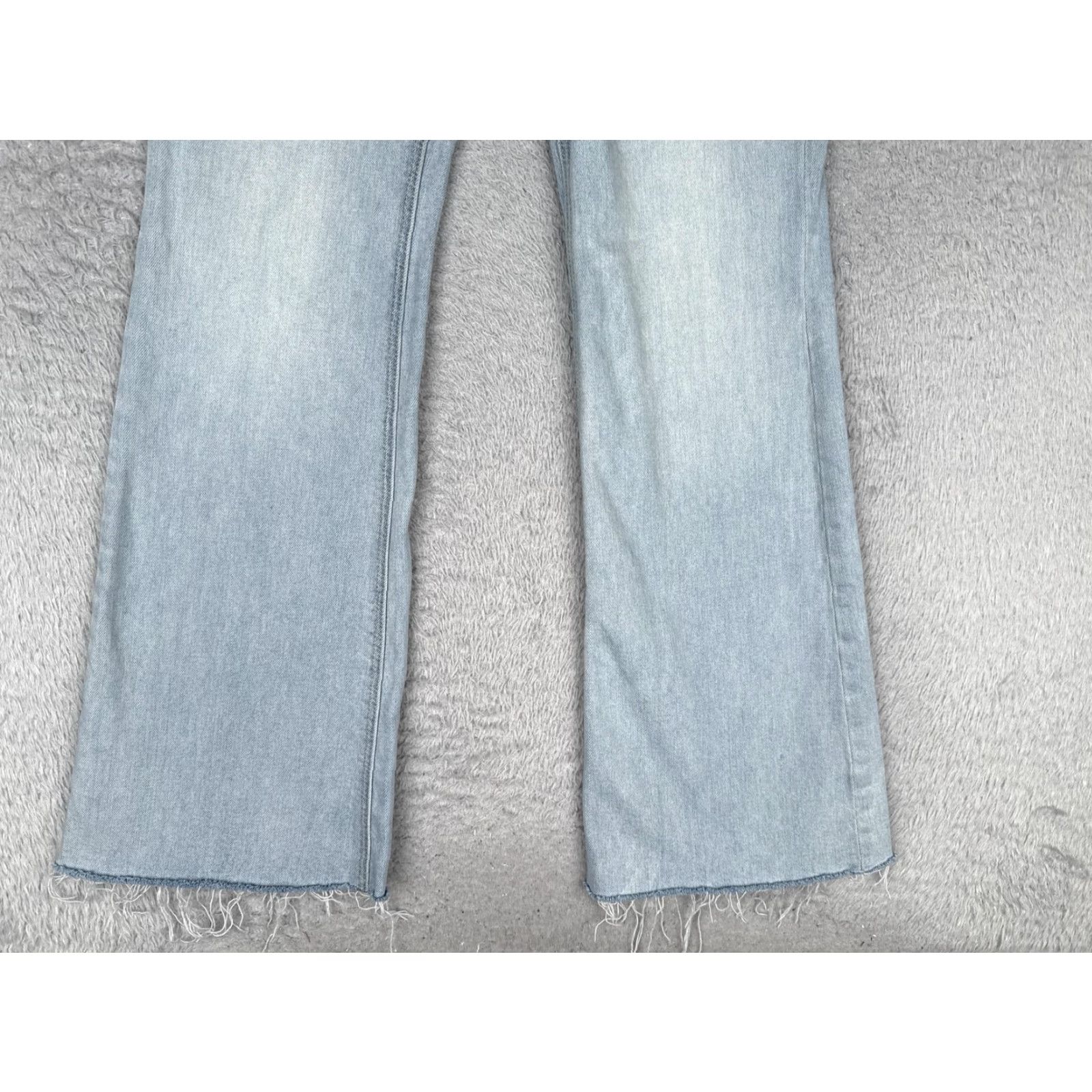 Old Navy VINTAGE Old Navy Higher High-Rise Flare Jeans Womens 4 Blue Light Wash Stretch 25x30 Size 27" / US 4 / IT 40 - 2 Thumbnail
