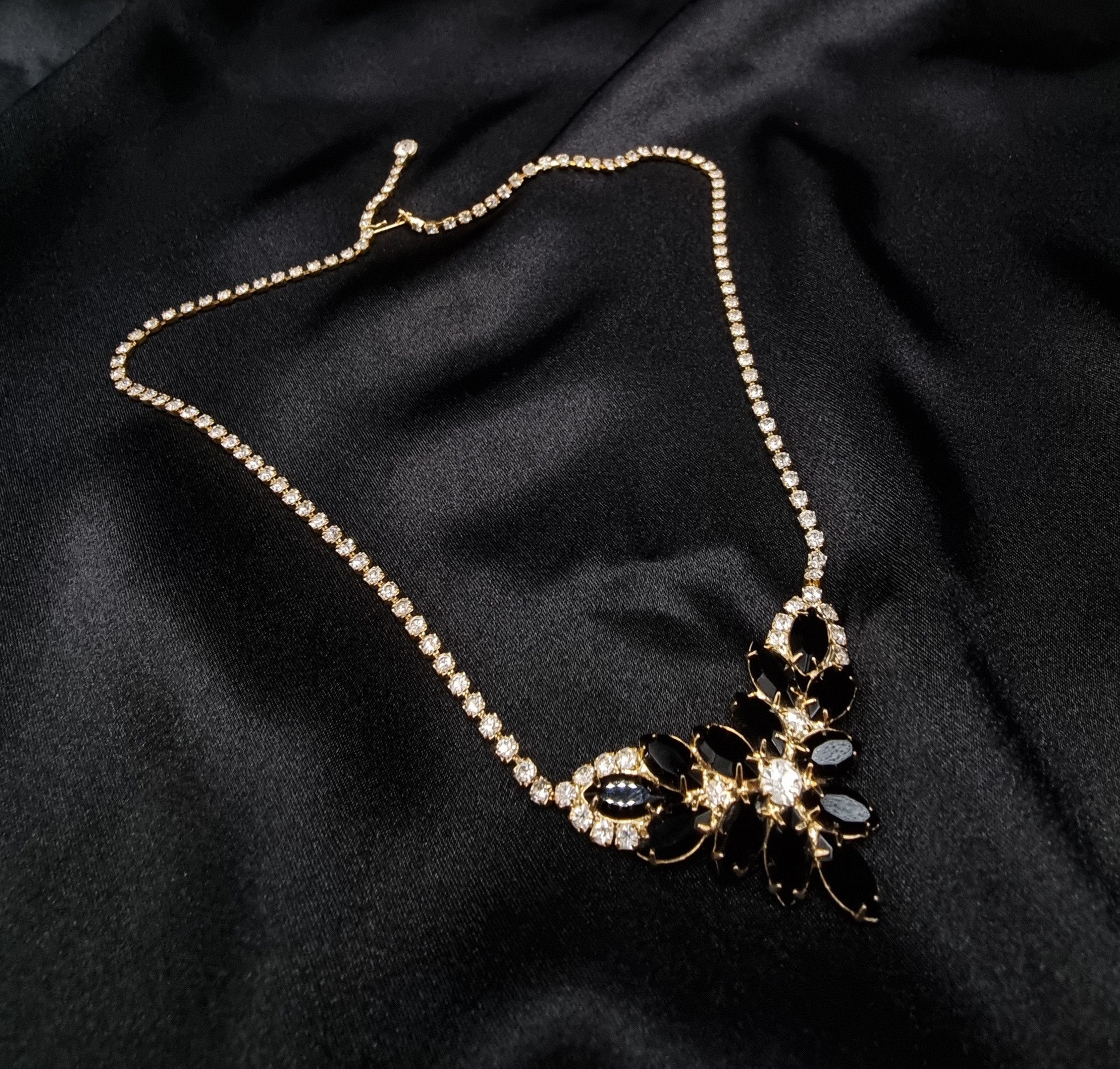 Vintage Rare Find Vintage 1980s Gold-Tone Rhinestone & Black Stone F Size ONE SIZE - 4 Thumbnail