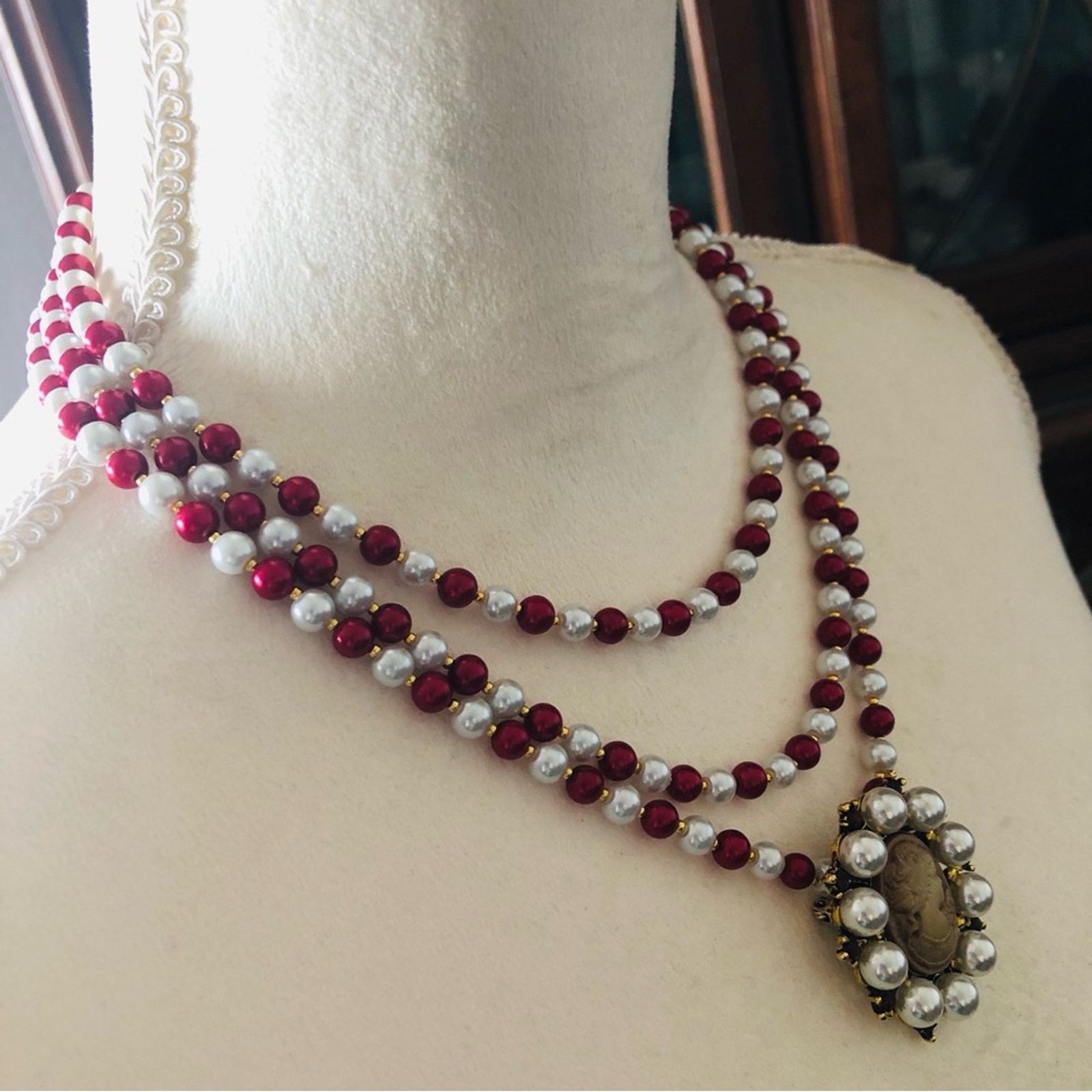Handmade Handcrafted candy cane victorian lady cameo Pearl necklac Size ONE SIZE - 5 Thumbnail