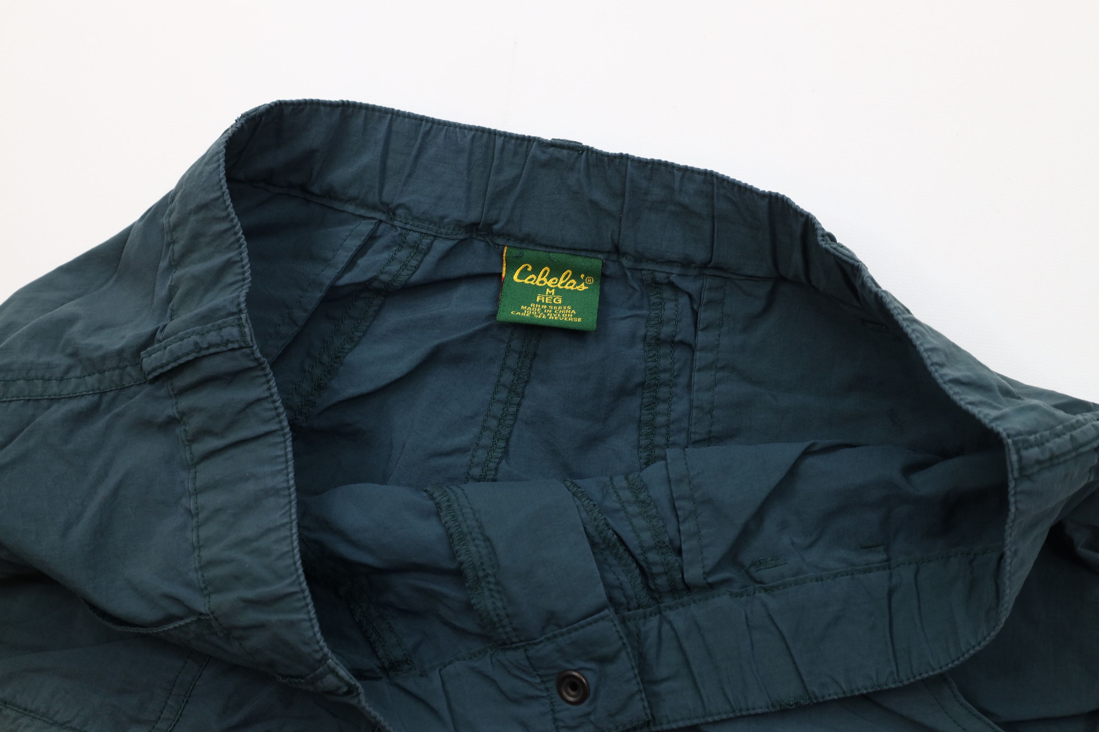 Cabelas Vintage 90s Cabelas Above Knee Trekking Cargo Shorts Green Size US 32 / EU 48 - 8 Thumbnail