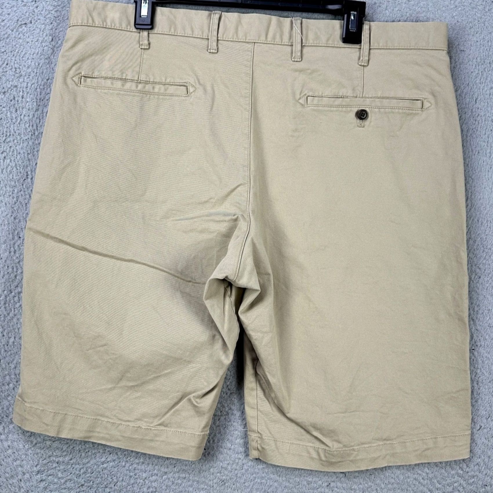 Gap GAP Mens Khaki Shorts 36 Beige Casual Flat Front Pockets Comfort Stretch Size US 36 / EU 52 - 2 Thumbnail