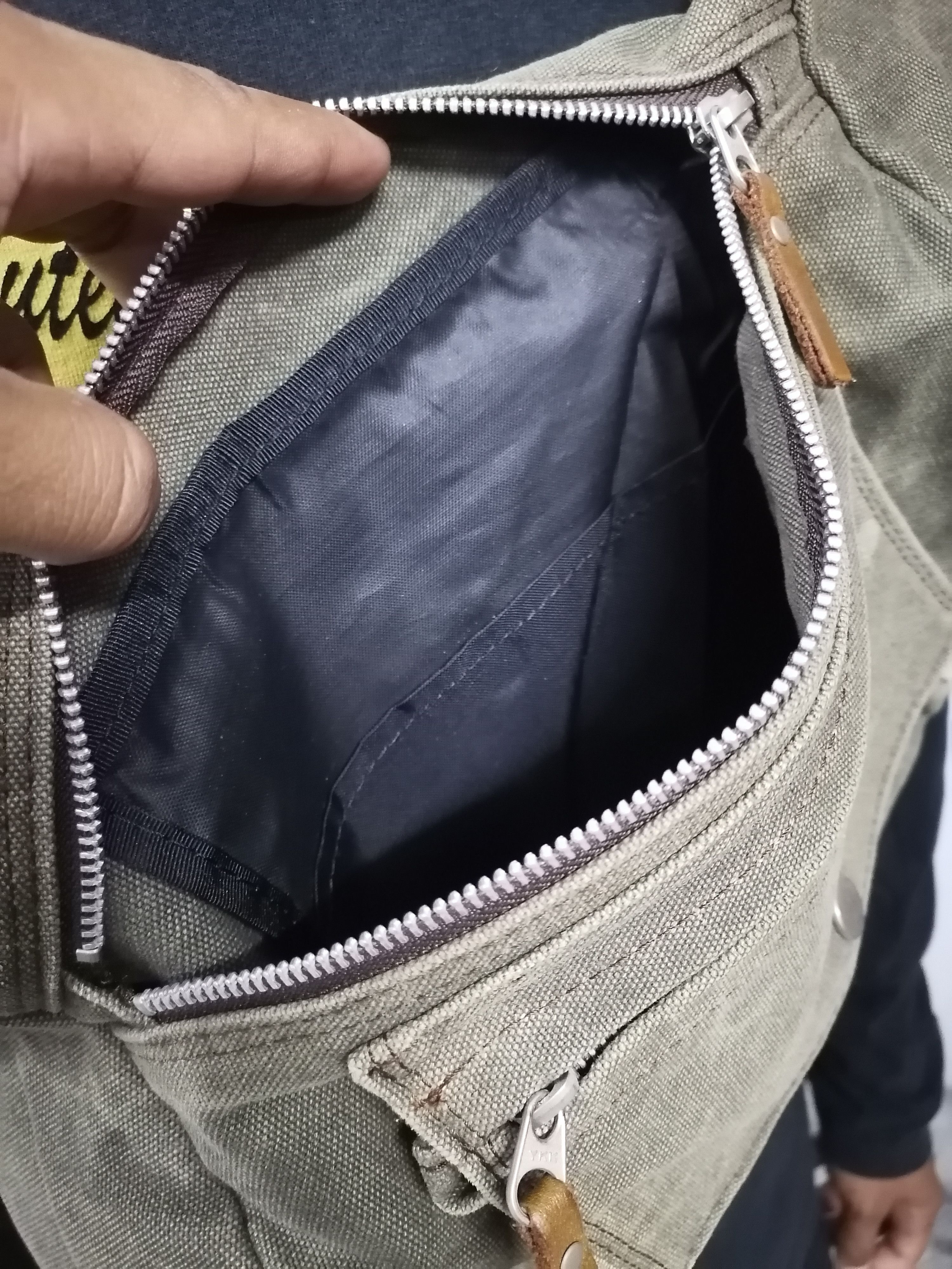 Japanese Brand × Vintage Baggy Port Japan Canvas Olive Green Crossbody Bag Size ONE SIZE - 8 Thumbnail