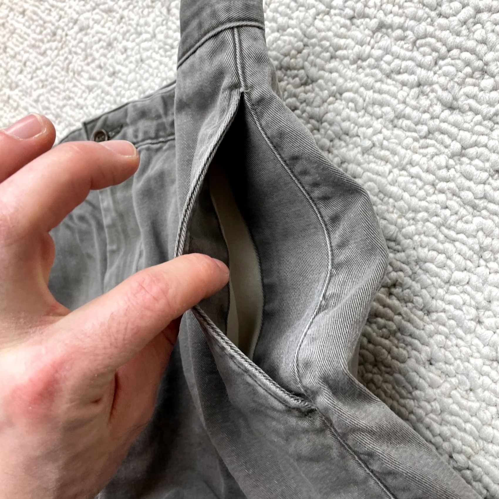 Banana Republic Banana Republic Hacking Chino Shorts Mens 33 Gray Straight Cotton 32x9 Pockets Size US 33 - 7 Thumbnail