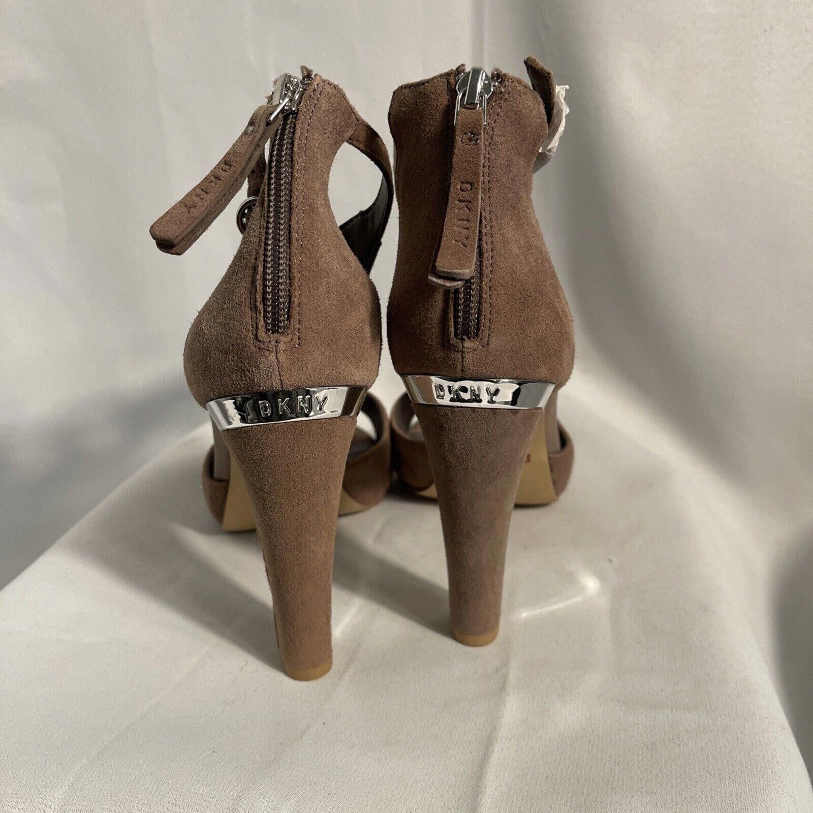 DKNY DKNY Silver/Beige Elegant Sandals sz 9.5 Size US 9.5 / IT 39.5 - 2 Thumbnail