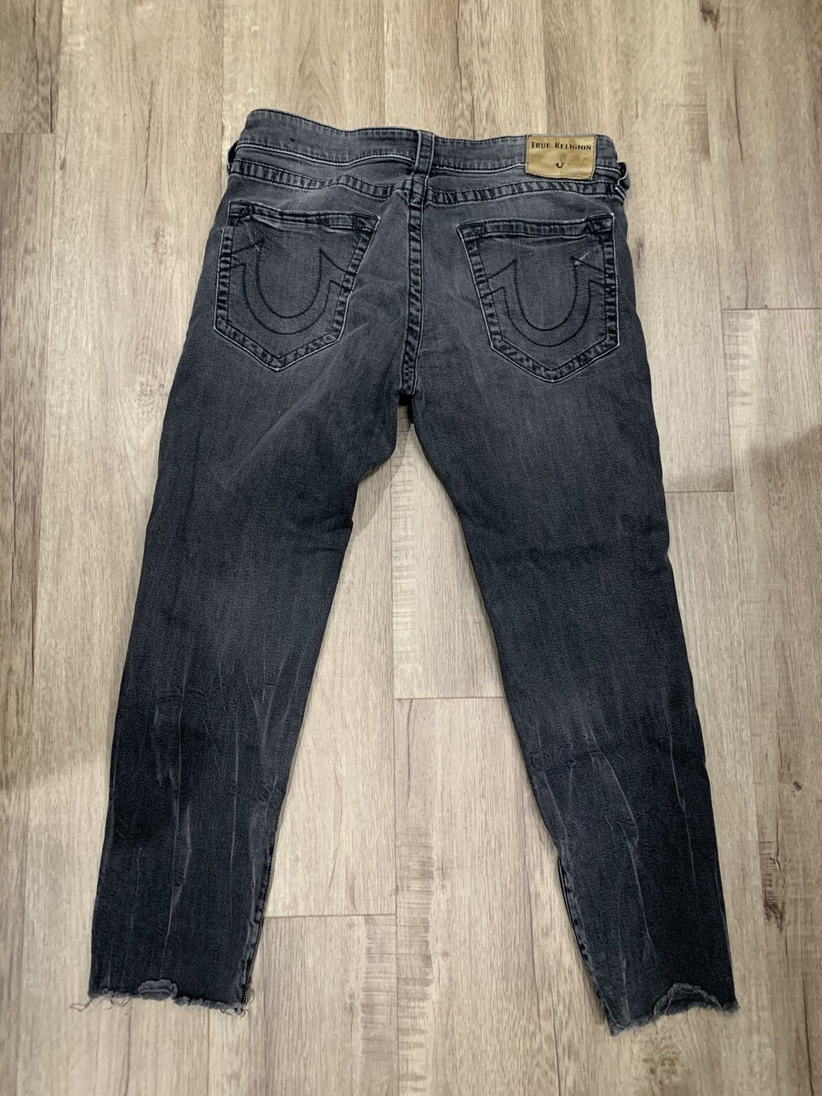 True Religion True Religion Black distressed jeans Size US 34 / EU 50 - 2 Thumbnail