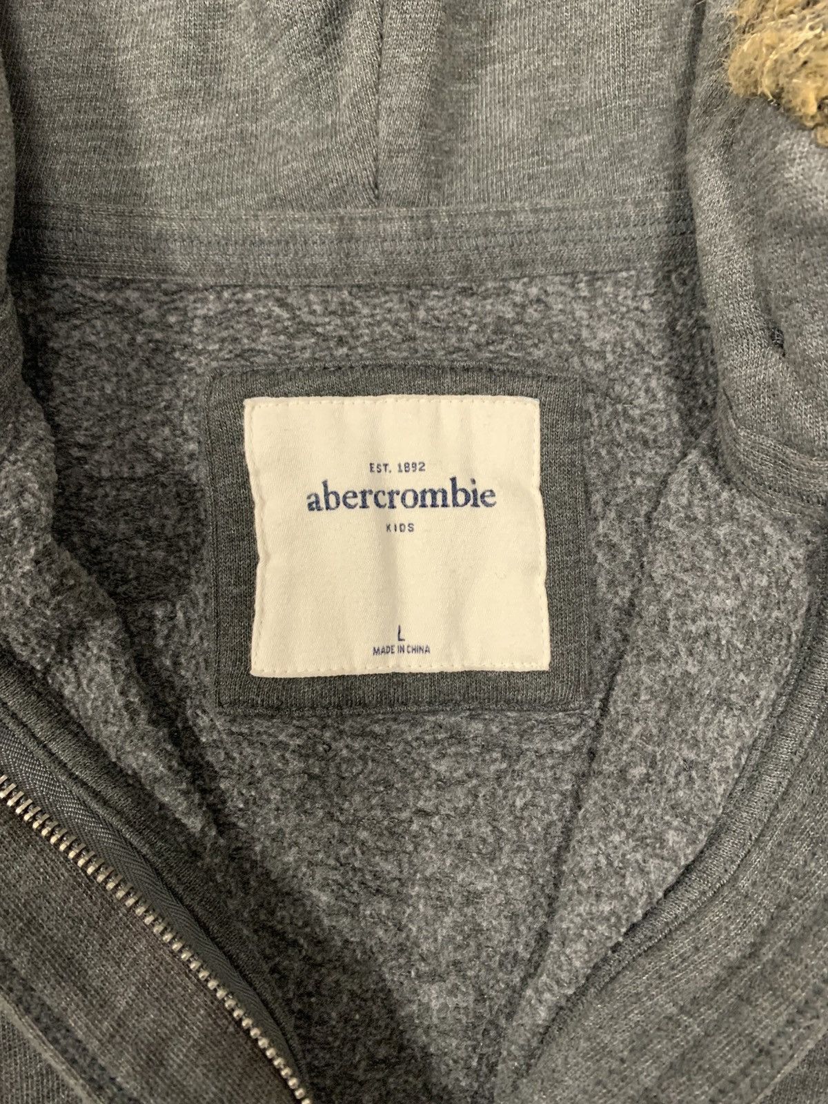 Abercrombie & Fitch × If Six Was Nine × Le Grande Bleu (L.G.B.) VINTAGE ABERCROMBIE FITCH FAUX FUR CROPPED ZIP HOODIE Size L / US 10 / IT 46 - 8 Thumbnail