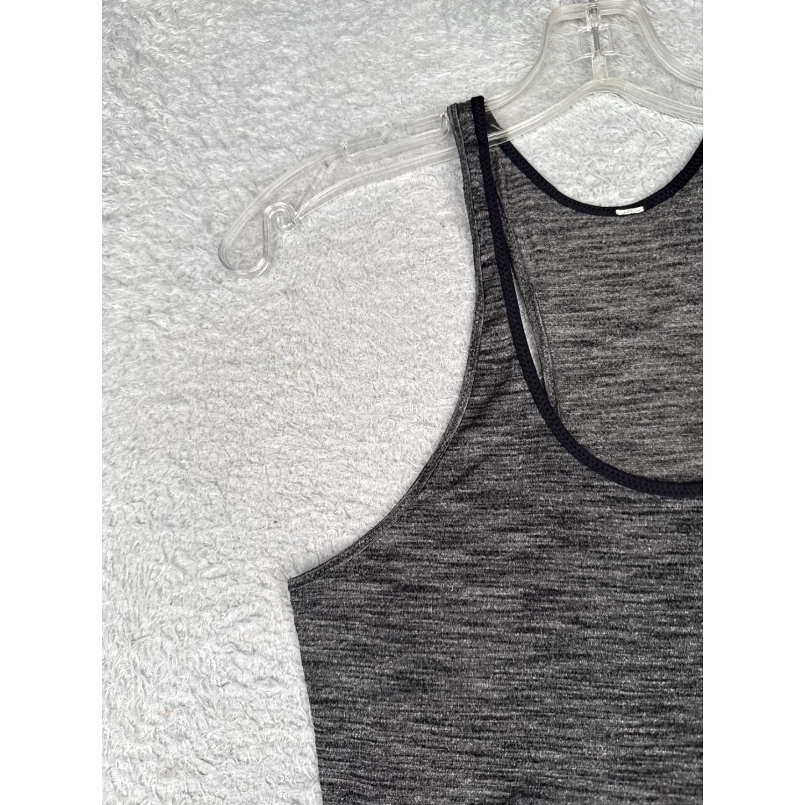 Lululemon Lululemon Tank Women 4 Gray Racerback Athletic Gym Yoga Workout Women Size S / US 4 / IT 40 - 3 Thumbnail