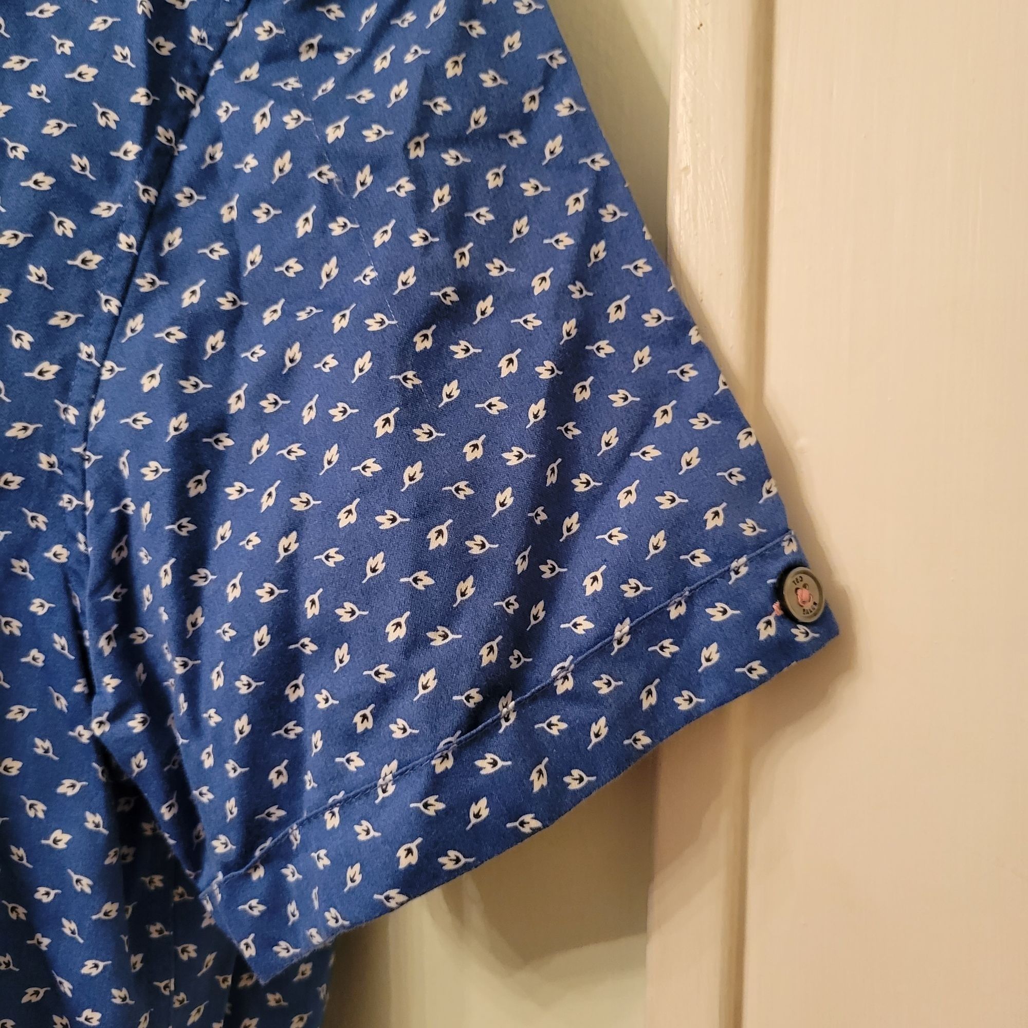 Ted Baker Ted Baker Blue White Ditzy Print Short Sleeve Button Up Shir Size XS / US 0-2 / IT 36-38 - 6 Thumbnail