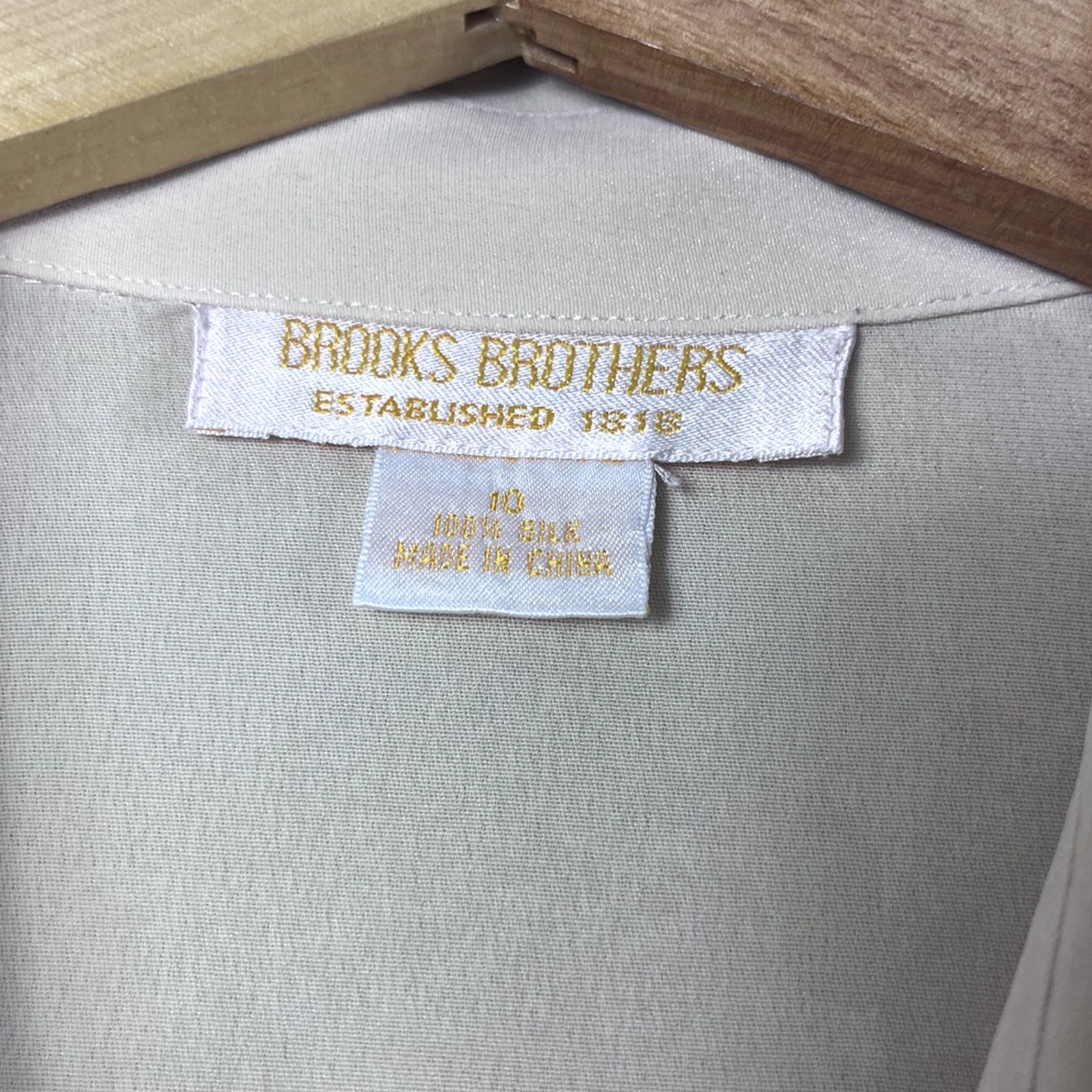 Brooks Brothers Vintage Pale Yellow Silk Brooks Brothers Button Up Shirt 10 Size L / US 10 / IT 46 - 2 Thumbnail