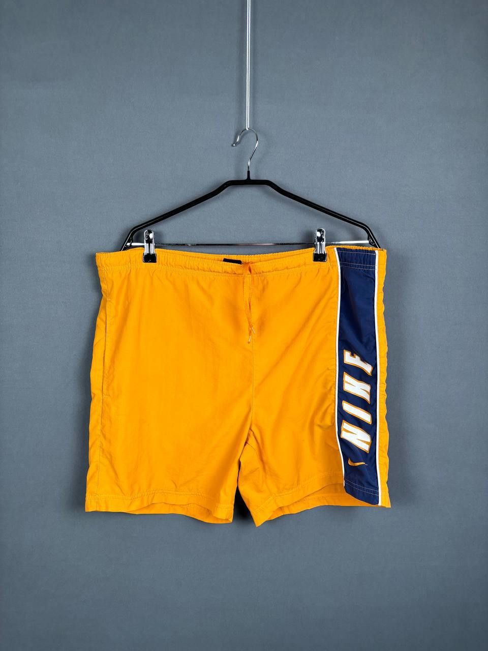 Nike Nike Sports Shorts Size S Vintage Size US 30 / EU 46 - 1 Thumbnail
