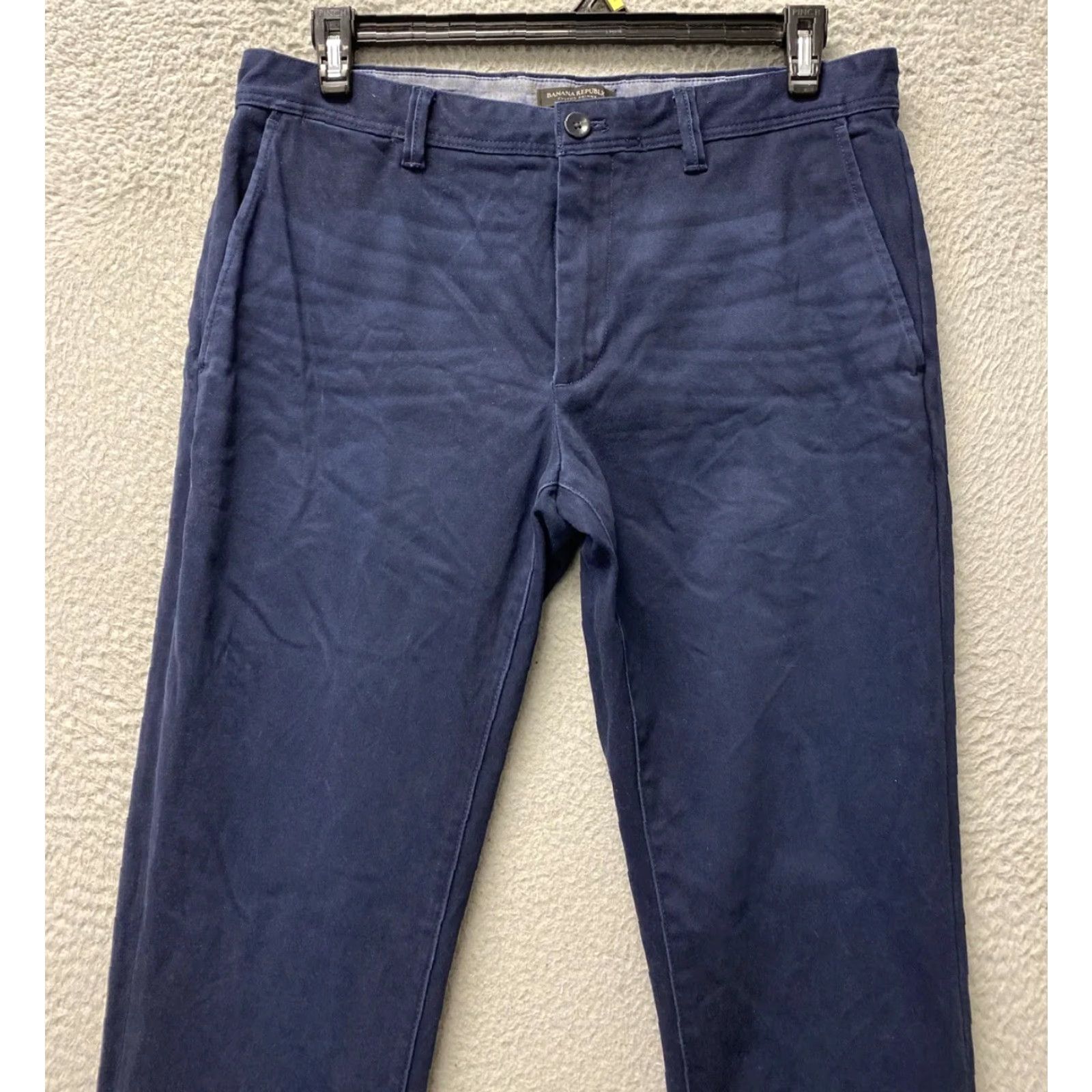 Banana Republic VINTAGE? No. Banana Republic Pants Men Chino Casual 33x34 Navy Blue Regular Straight Leg 34 Inseam Preppy Mens 107-28 Size US 33 - 2 Thumbnail