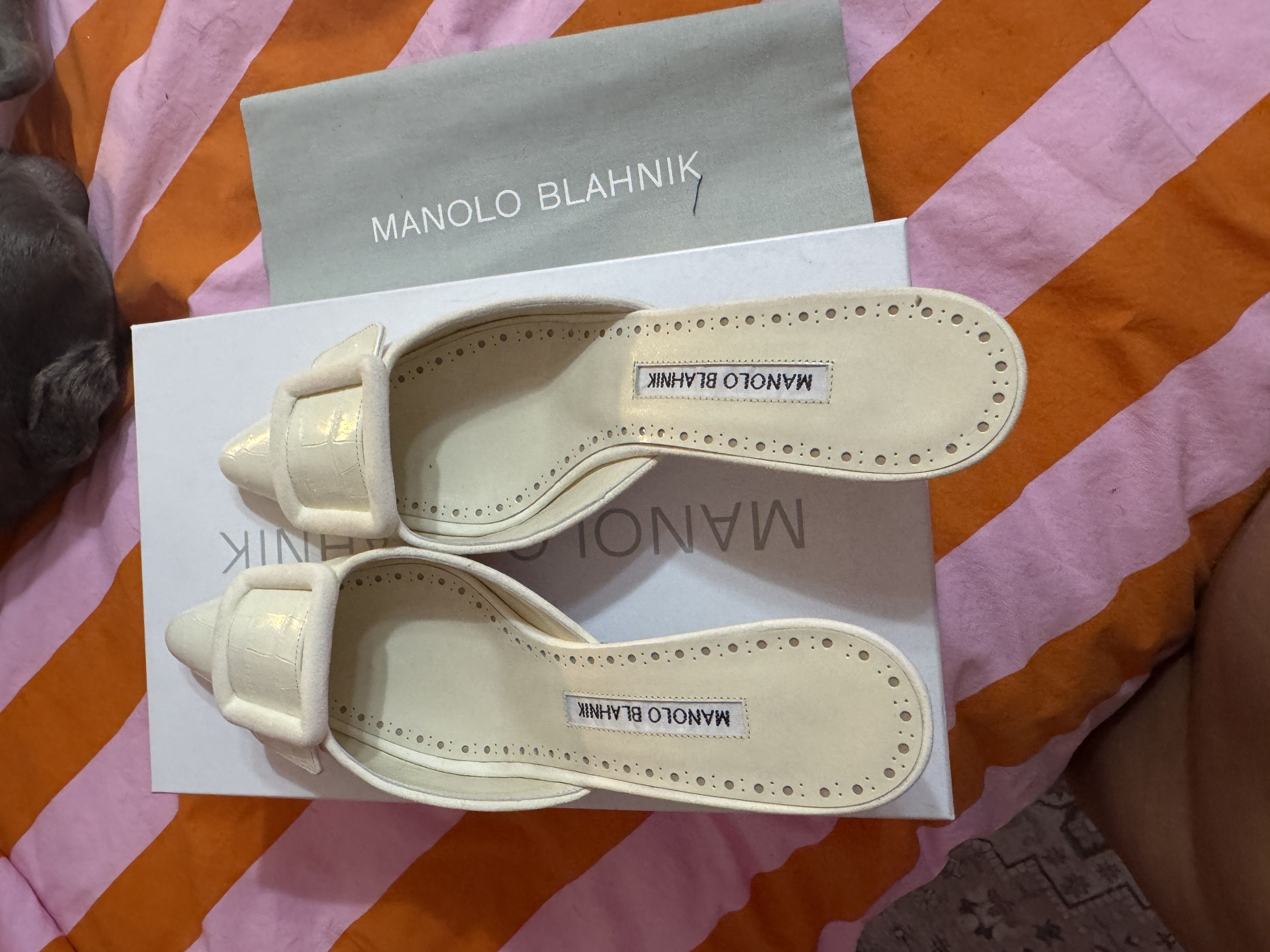 Manolo Blahnik Maysalebi Size US 7.5 / IT 37.5 - 2 Thumbnail