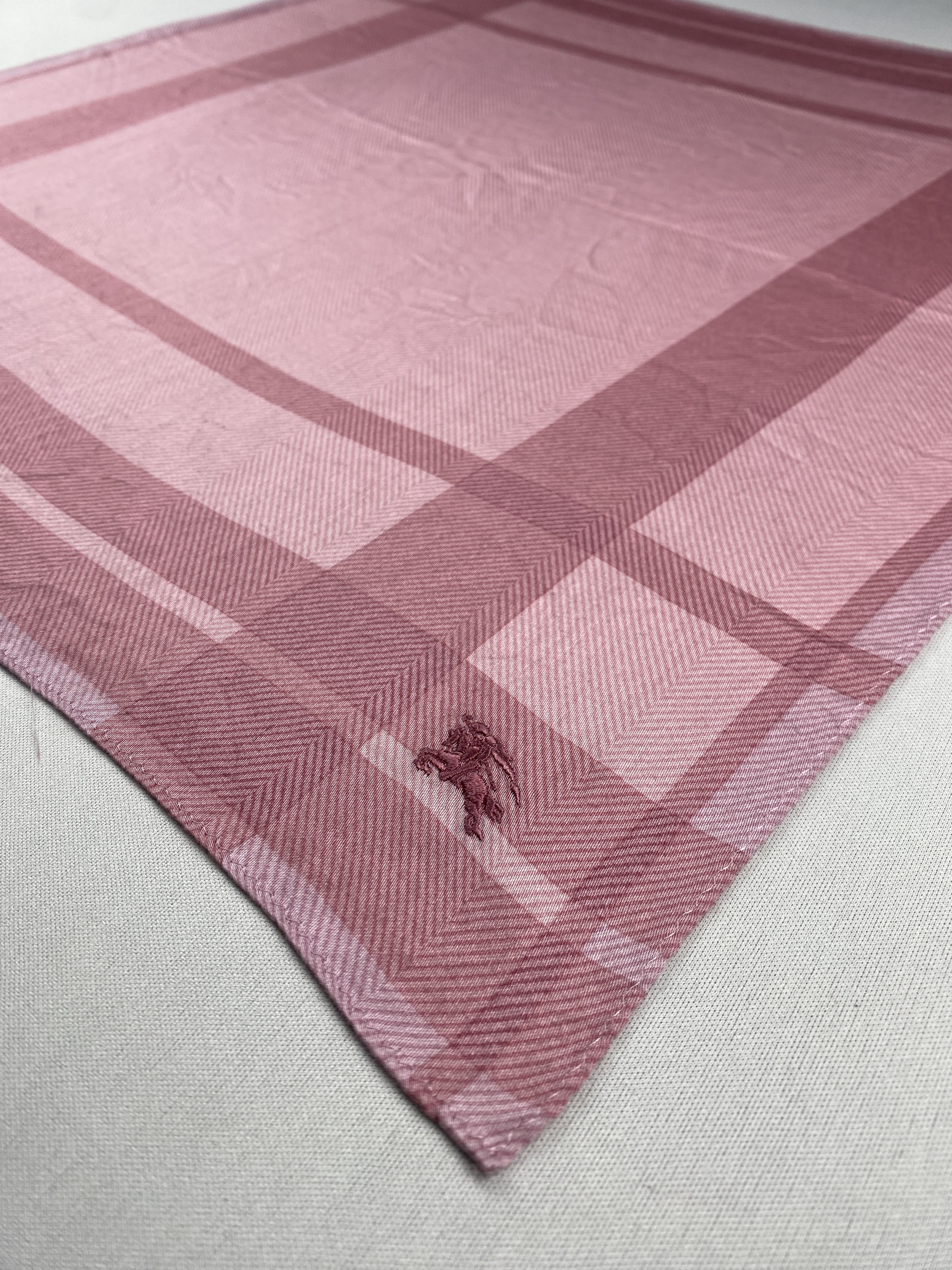 Burberry Vintage Burberry Handkerchief Pocket Square Bandana HM0017 Size 26 - 4 Thumbnail