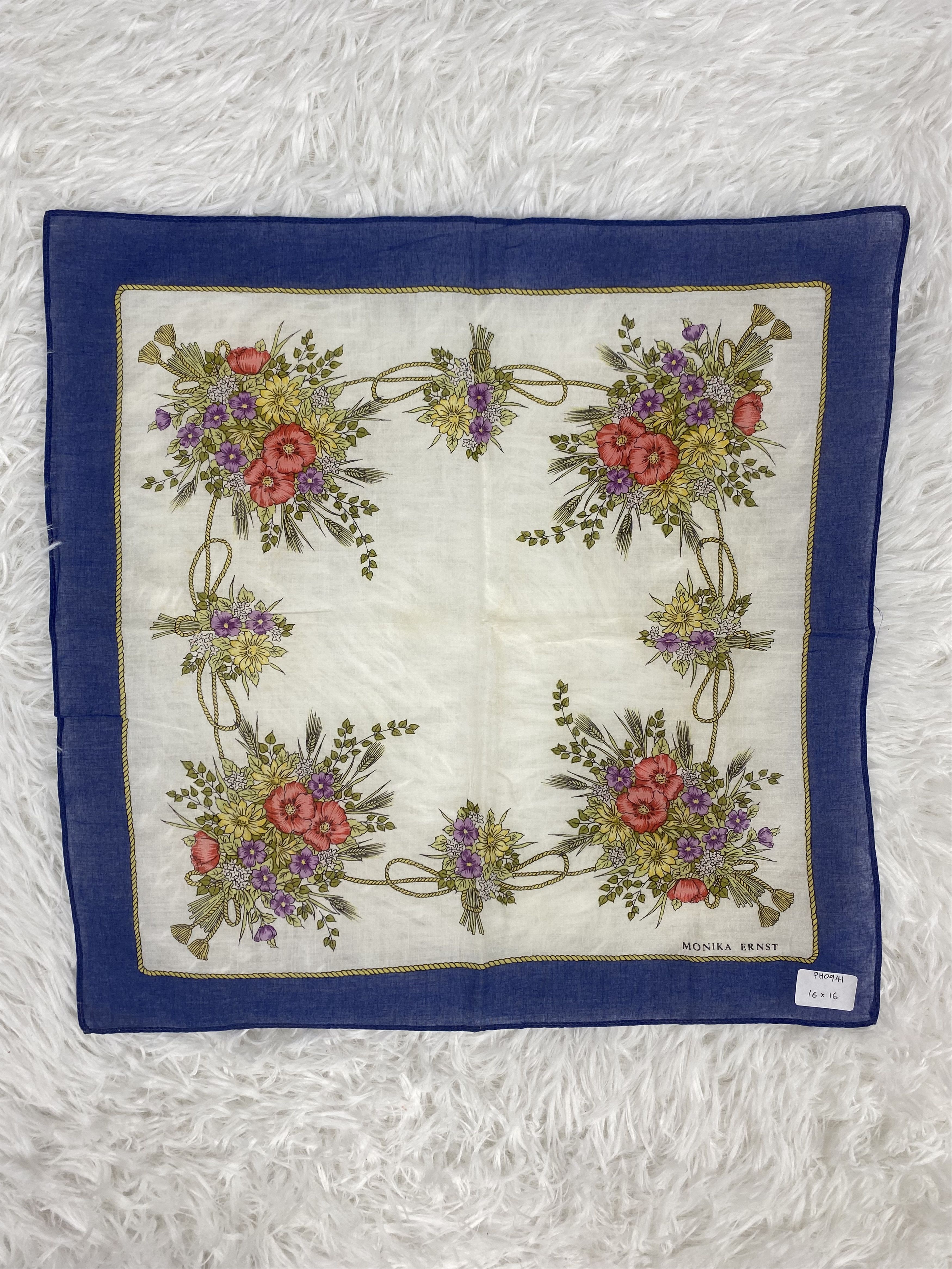 Designer × Vintage Vintage Monika Ernst Handkerchief Neckerchief PH0941 Size ONE SIZE - 3 Thumbnail