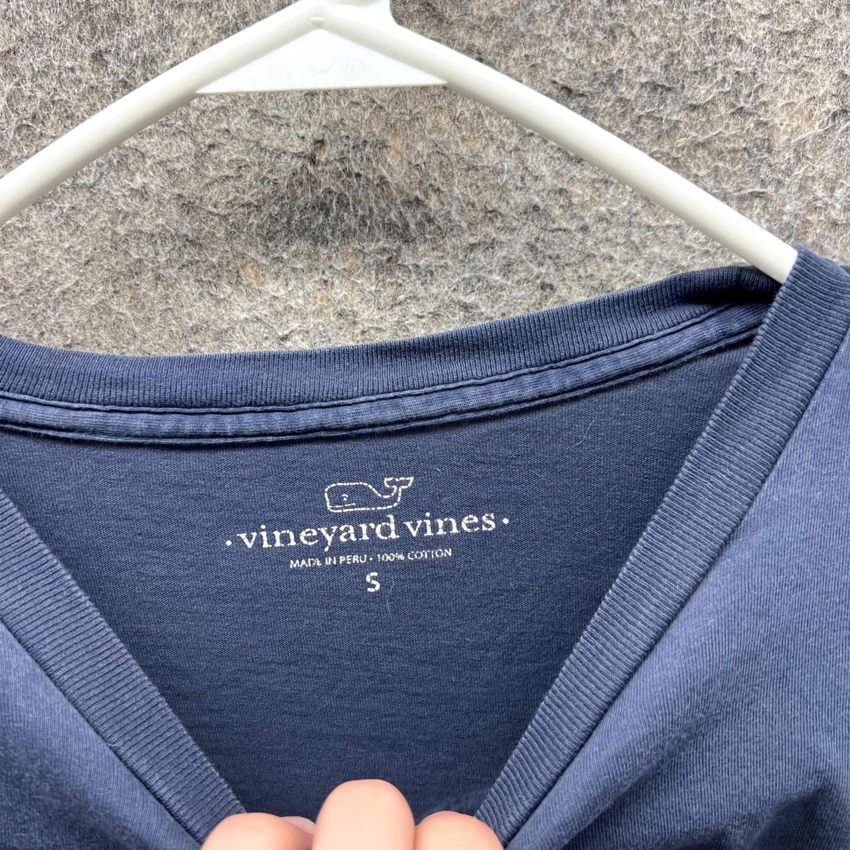 Vineyard Vines Vineyard Vines Shirt Mens Small Blue Long Sleeve Whale USA Flag Logo Crewneck Size US S / EU 44-46 / 1 - 7 Thumbnail