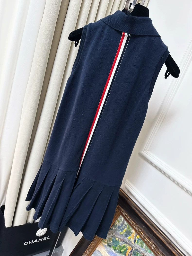 Thom Browne Thom Browne A sleeveless polo collar dress Size XS / US 0-2 / IT 36-38 - 2 Thumbnail