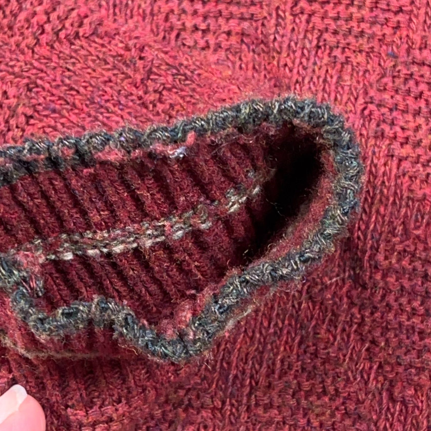 Haggar VINTAGE Haggar Sweater Men M Red Embroidered Logo Golf V-Neck Heavyweight Pullover 90s Classic Knit Apparel Size US M / EU 48-50 / 2 - 5 Thumbnail