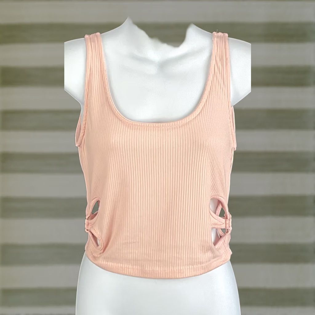 Vintage Luna Chix Cropped Tank Top L Juniors Peach Pink CutOut Back 90s Y2K Barbie Sleeveless Scoop Neck Size L / US 10 / IT 46 - 1 Thumbnail