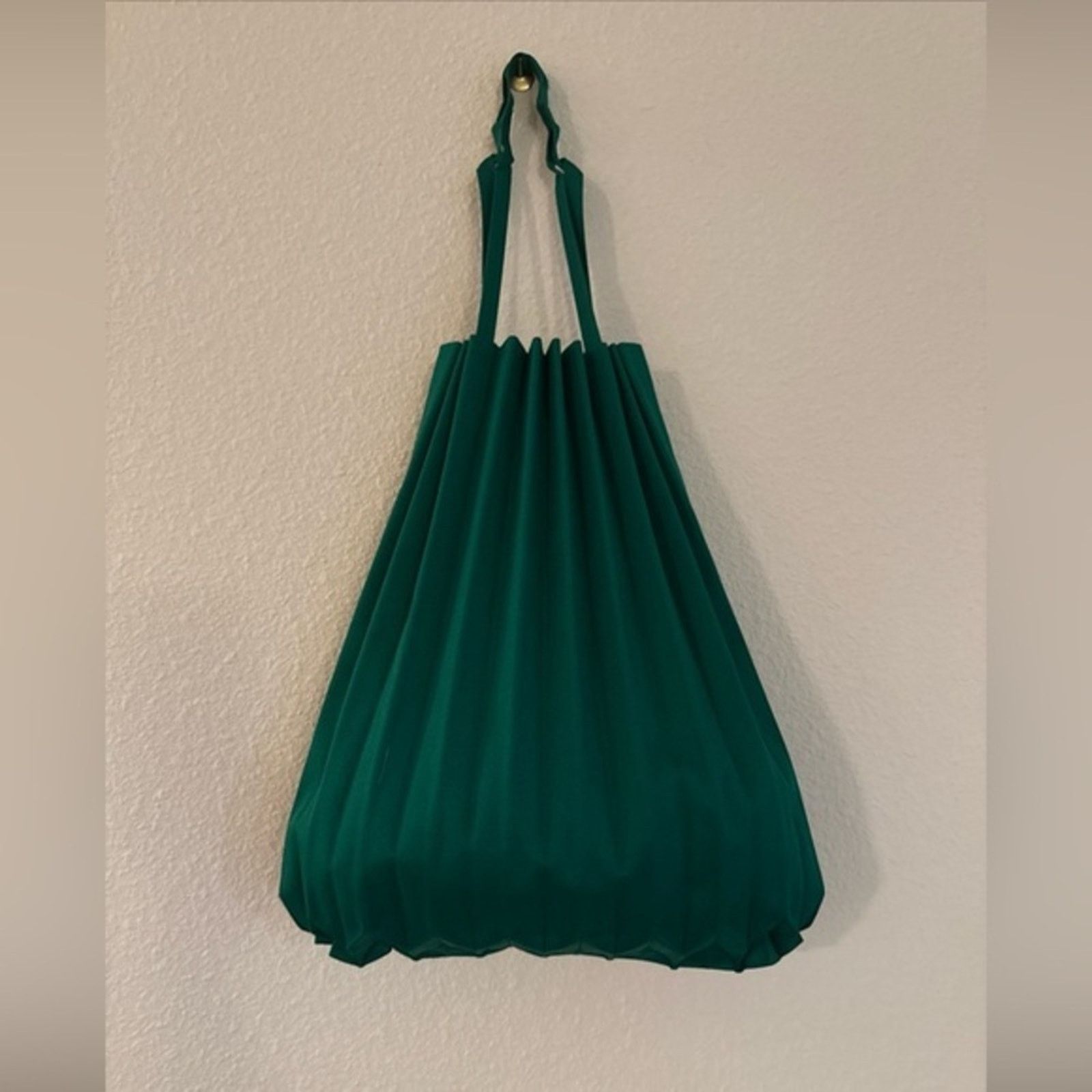 Issey Miyake Vintage Issey Miyake me Kelly Green accordion shoulder bag Size ONE SIZE - 1 Thumbnail