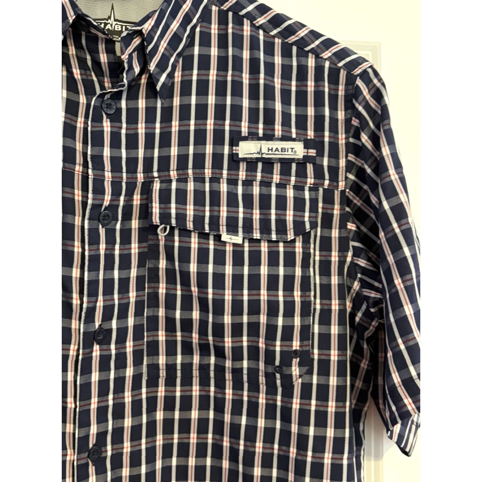Habitat Habit Men's Button-Up Short Sleeve Vented Fishing Shirt UPF 40 sz Medium Blue Solid Pattern, Casual Outdoor Size US M / EU 48-50 / 2 - 5 Thumbnail
