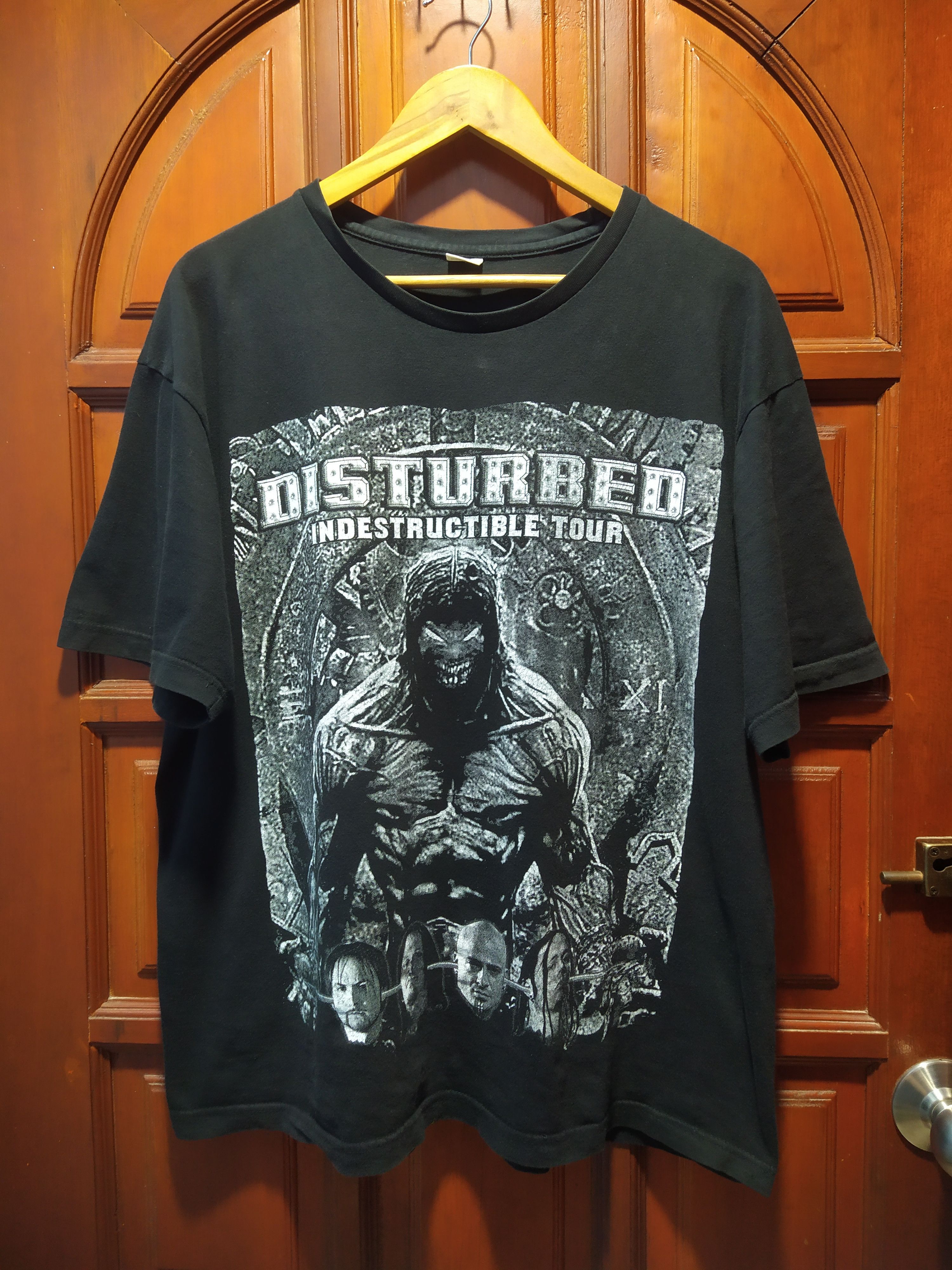 Band Tees Vintage Disturbed Indestructible Rock Tour 2009 Size US XL / EU 56 / 4 - 1 Thumbnail