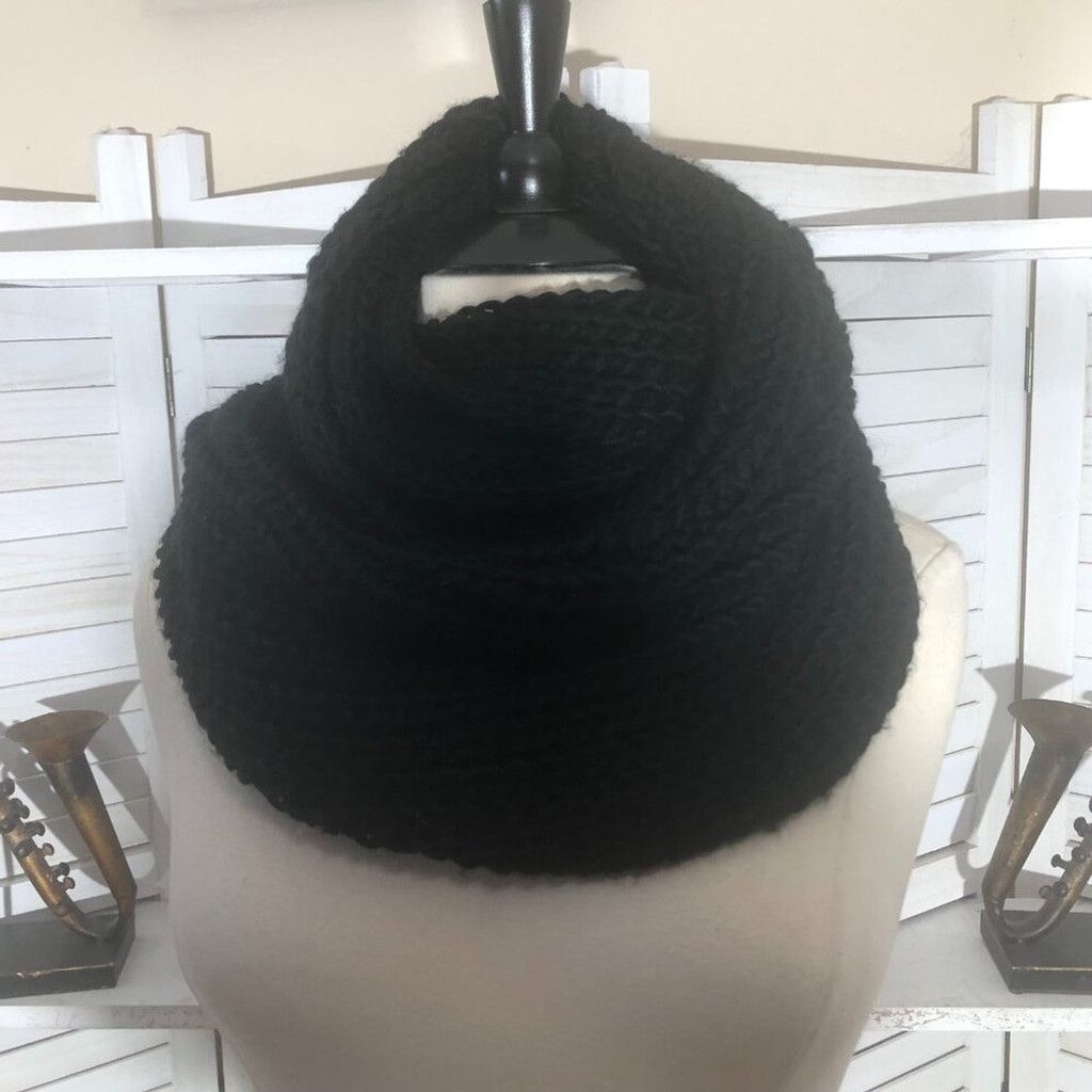 Vintage Black thick cable knit infinity scarf cozy chunky very warm Size ONE SIZE - 4 Thumbnail