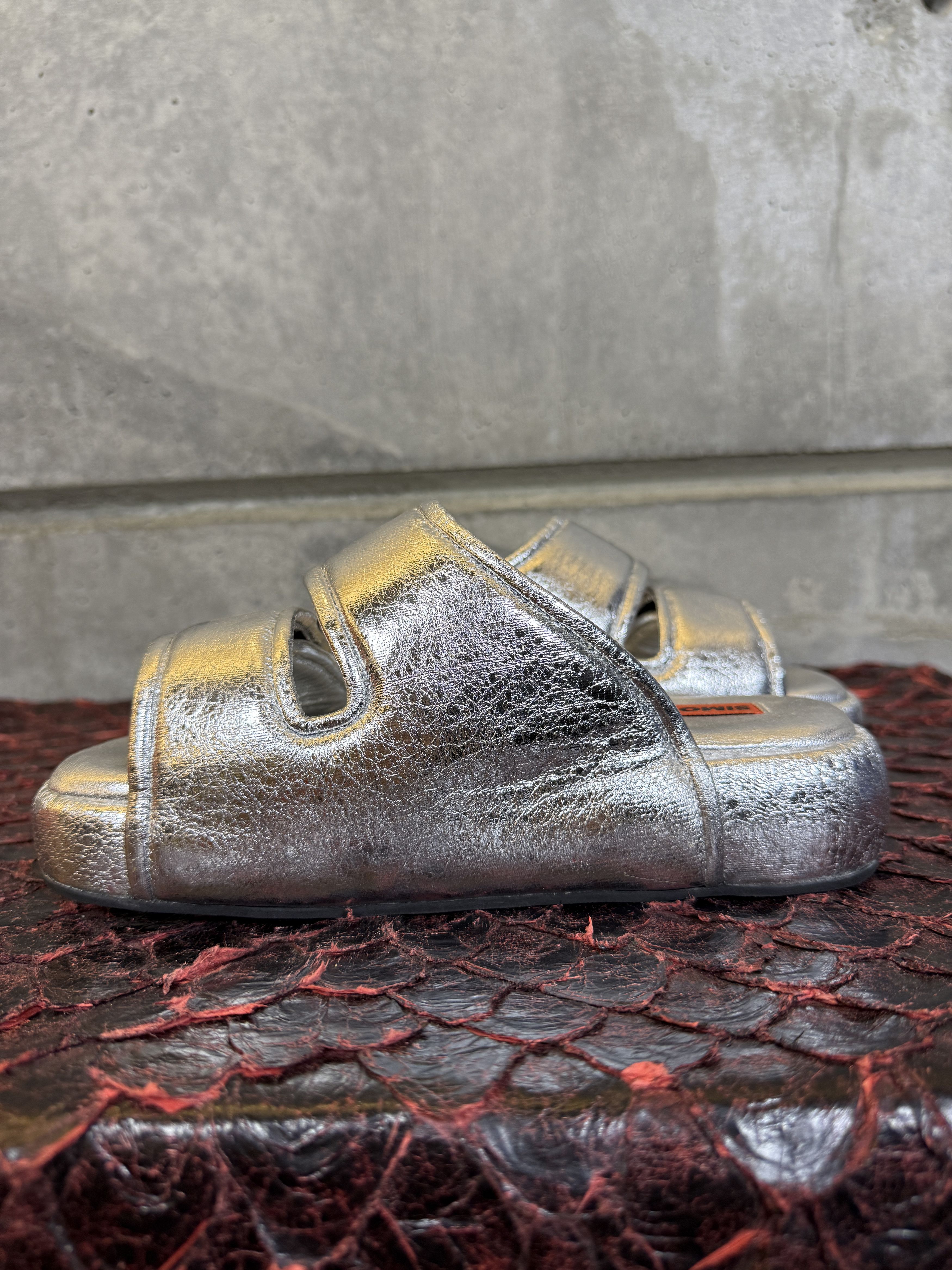 Simon Miller Simon Miller Cro Metallic Dual-Grip Slide Sandals Size US 6 / IT 36 - 9 Thumbnail