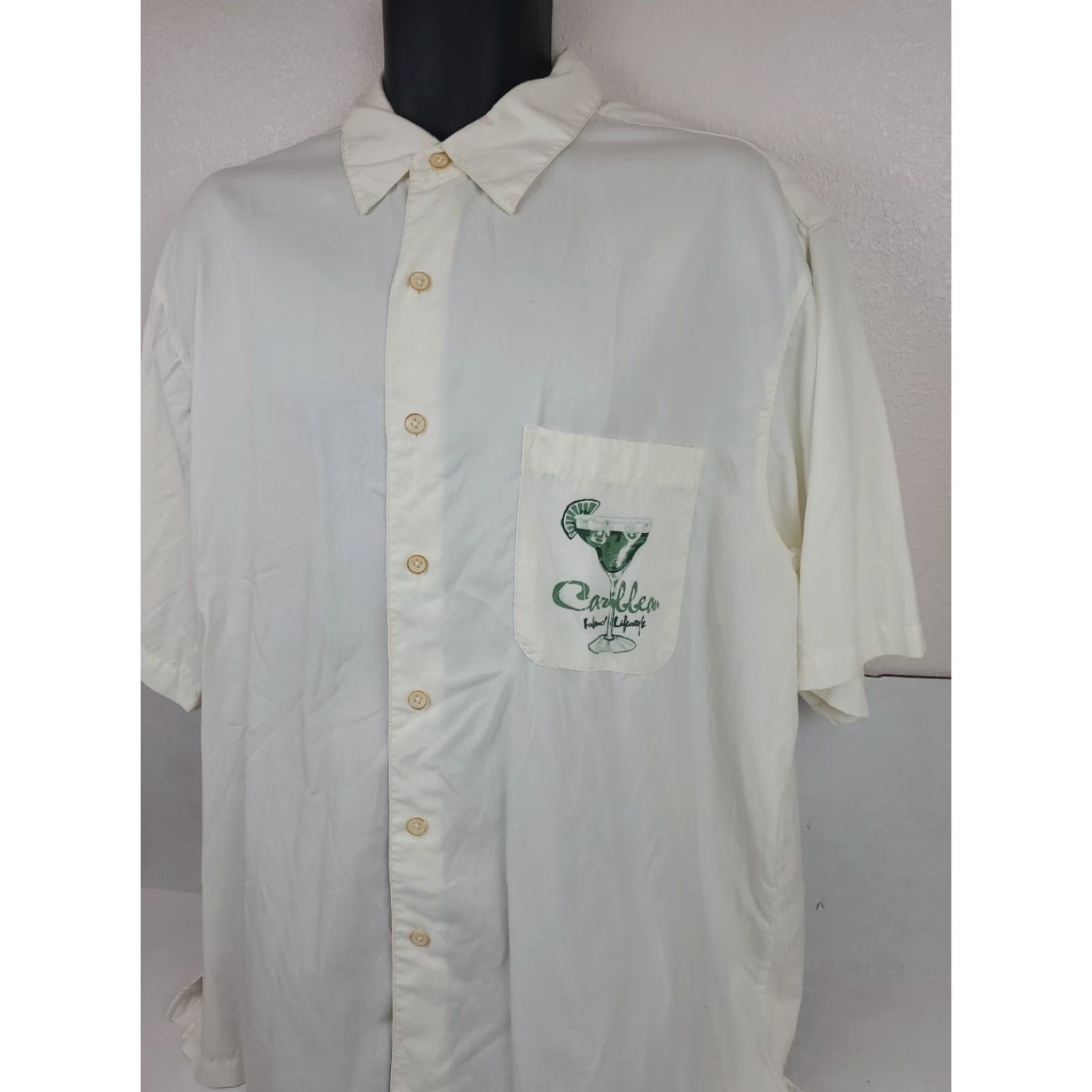 Vintage Caribbean Shirt Hawaiian Pineapple Creme Button-Up Short Sleeve Men's XL Size Size US XL / EU 56 / 4 - 3 Thumbnail