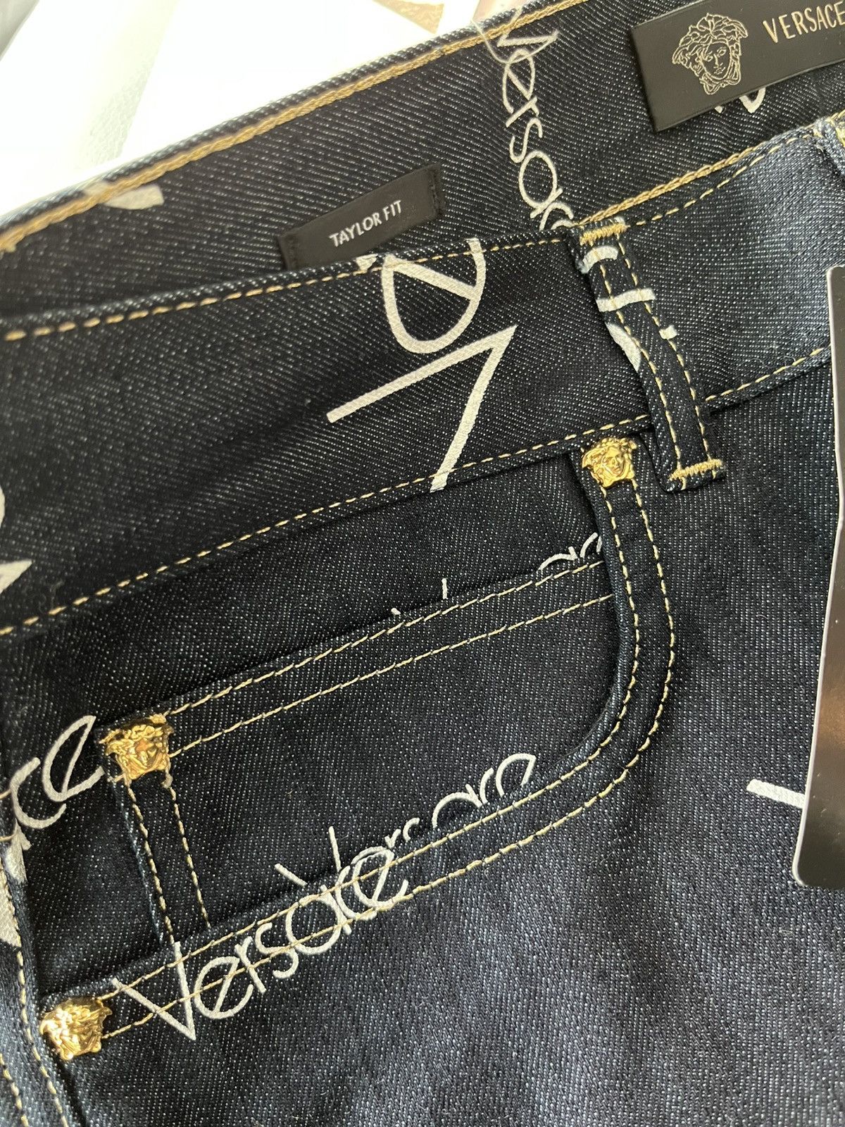 Versace Super Runway Versace Monogram Logo Denim Jeans Brand New Size US 29 - 24 Thumbnail