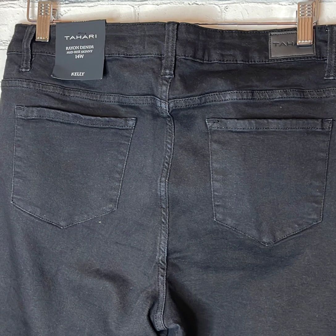 Vintage Tahari Women’s Black Mid Rise Skinny Jeans size 14W Jeans Women 14 Black Skinny 14W Size 36" / US 14 / IT 50 - 5 Thumbnail
