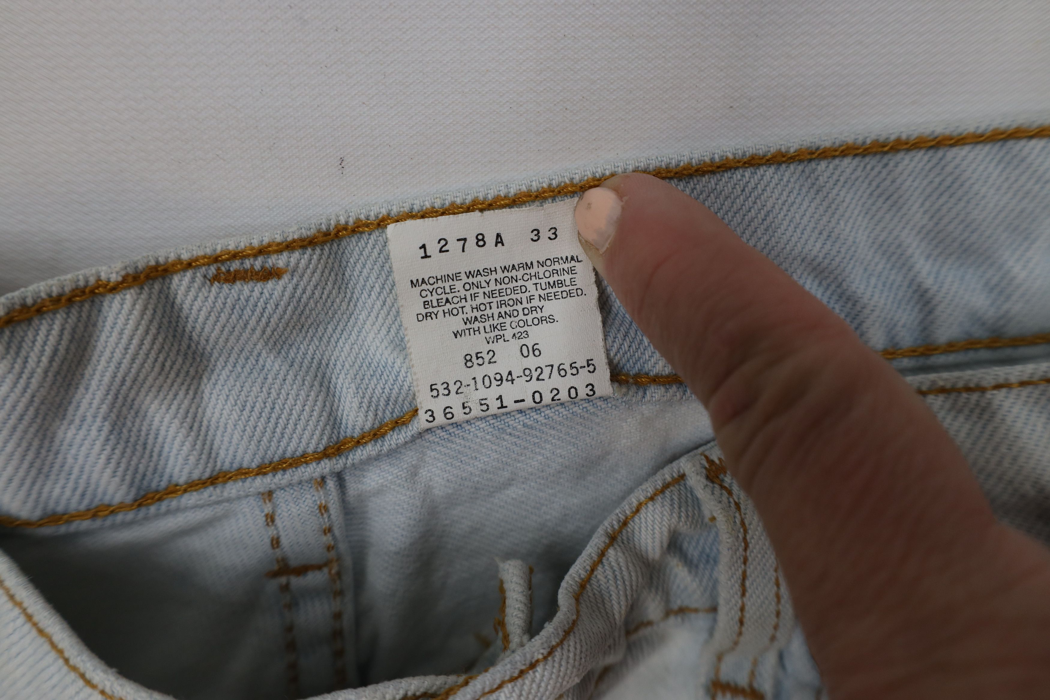 Levi's Vintage 90s Levis 551 Relaxed Denim Jean Shorts Jorts USA Size 34" / US 12 / IT 48 - 10 Thumbnail