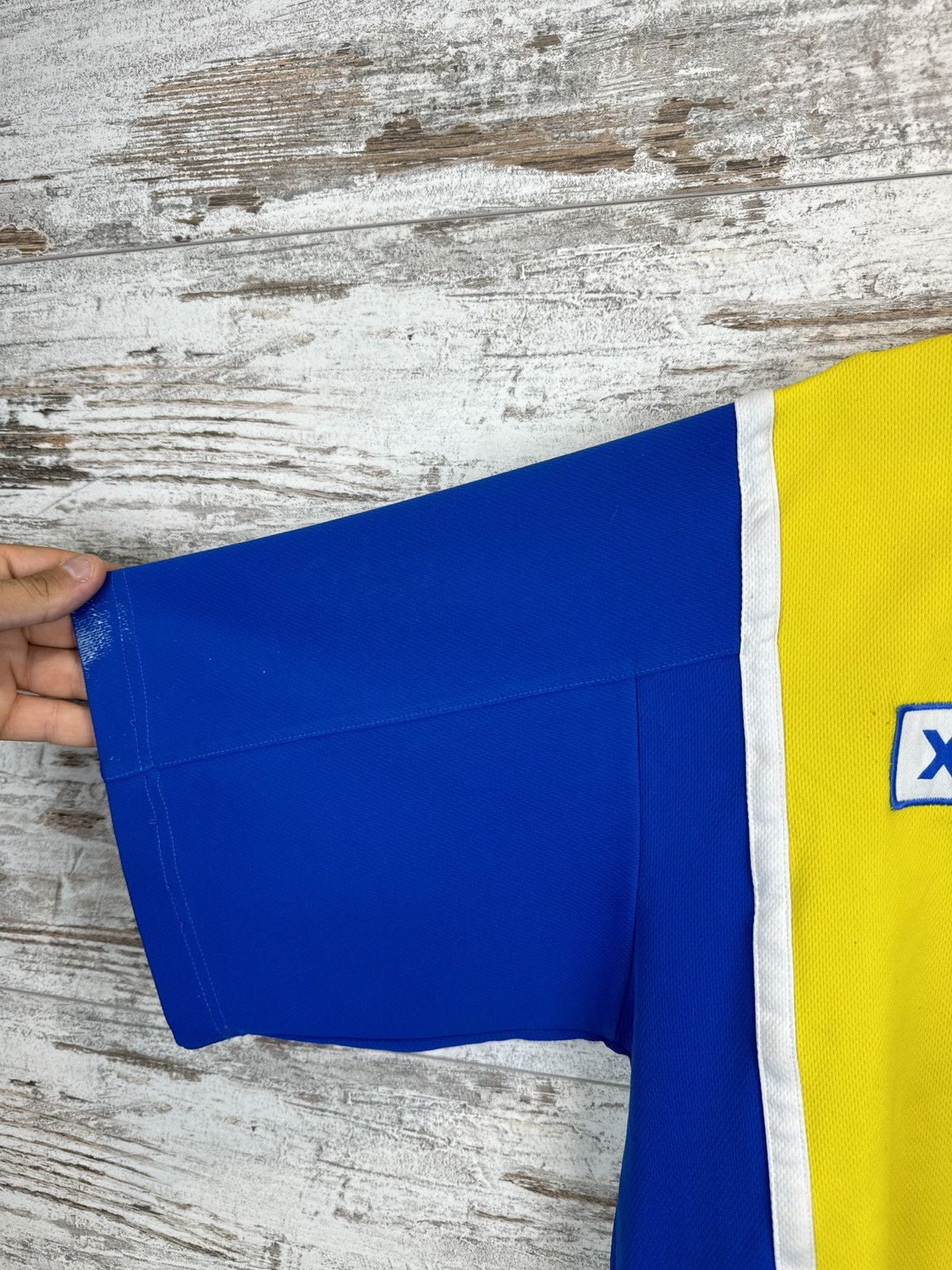 Vintage Mens Vintage XARA Cardiff City T-shirt soccer jersey 98-00 Size US XL / EU 56 / 4 - 13 Thumbnail