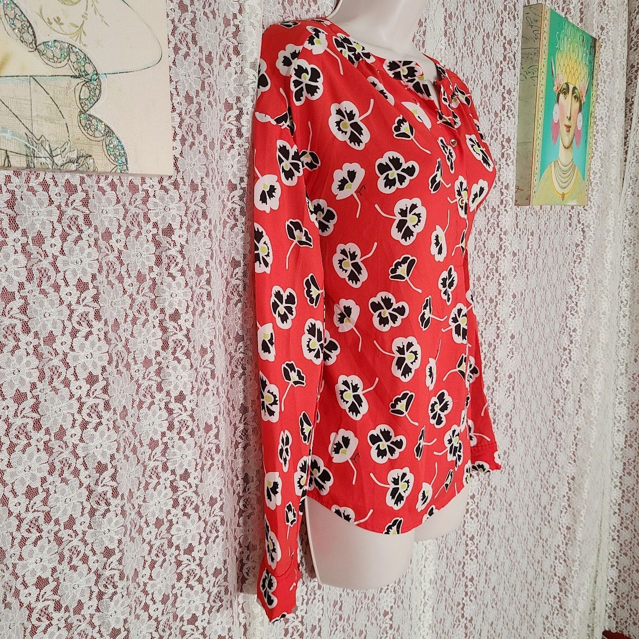Juicy Couture Juicy couture red floral print oversized blouse size small Size M / US 6-8 / IT 42-44 - 2 Thumbnail
