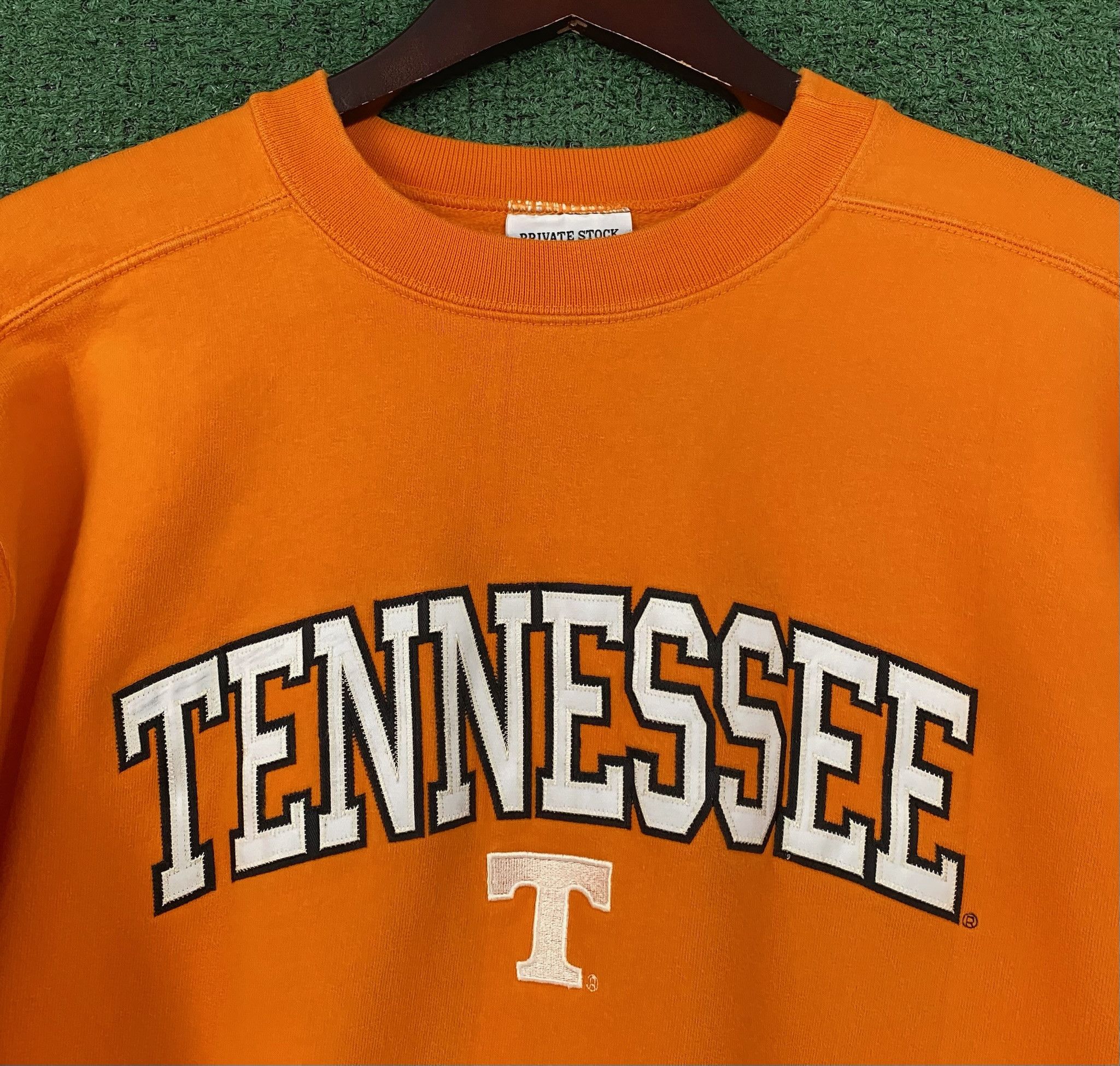 Vintage 90’s Tennessee Volunteers Stitched Logo Sweatshirt Large Size US L / EU 52-54 / 3 - 1 Thumbnail