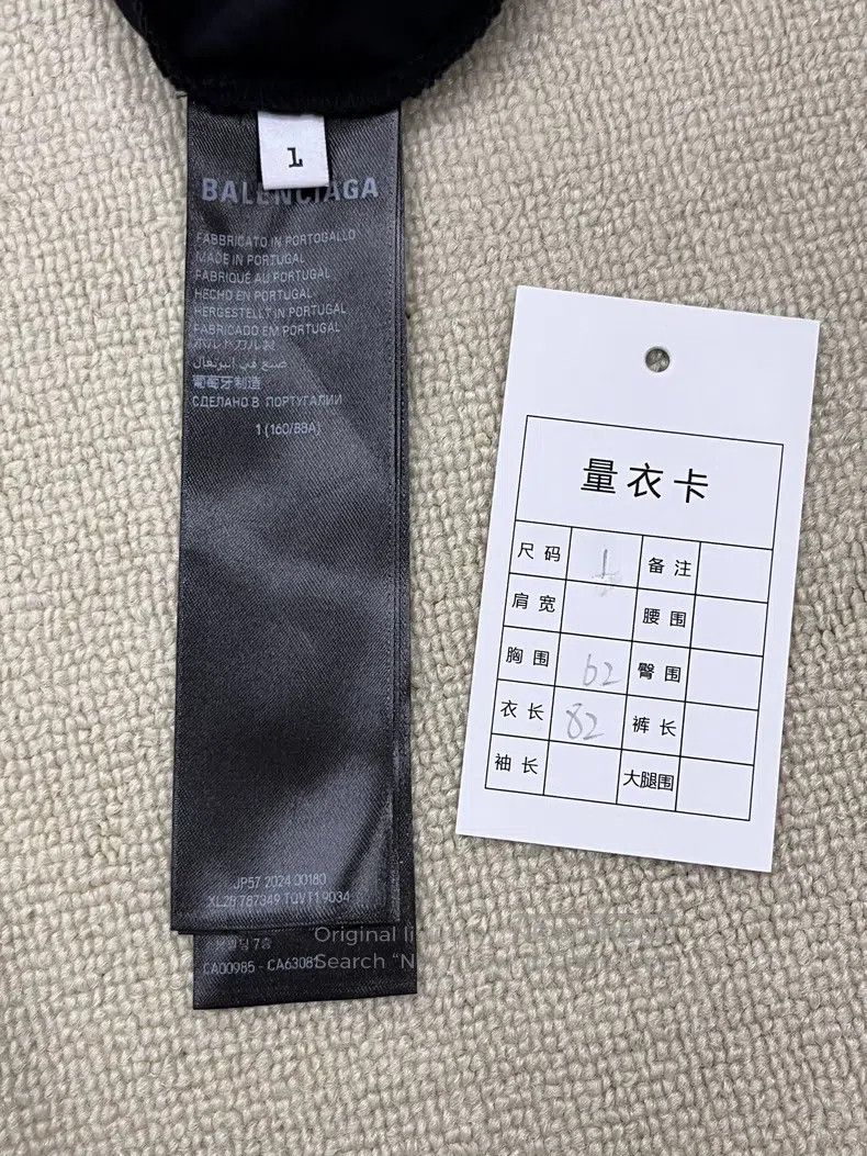Balenciaga Balenciaga Dirty mud dyed bitcoin short-sleeve Size US S / EU 44-46 / 1 - 5 Thumbnail