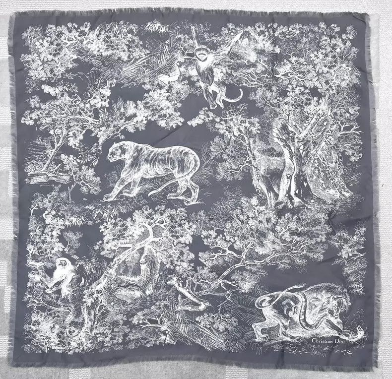 Dior Dior Zoo series gray tassel square silk scarf 2504-Nextarro Size ONE SIZE - 1 Thumbnail