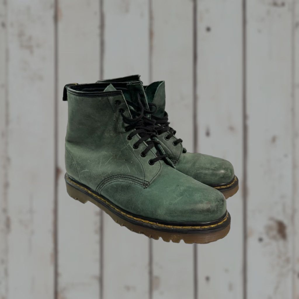 Dr. Martens VINTAGE Dr. Martens FOREST GREEN LEATHER BOOTS Unisex 8UK Made in England - Rare Casual Ankle Boots Leather Block Heel Mens Womens Girls Boys Size US 8 / IT 38 - 1 Thumbnail