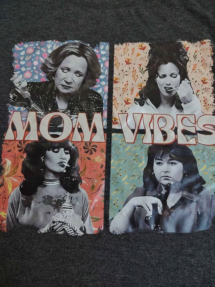 Other Women's Dark Gray Mom Vibes Graphic Tee 3XL Size 3XL / US 20-22 - 2 Thumbnail