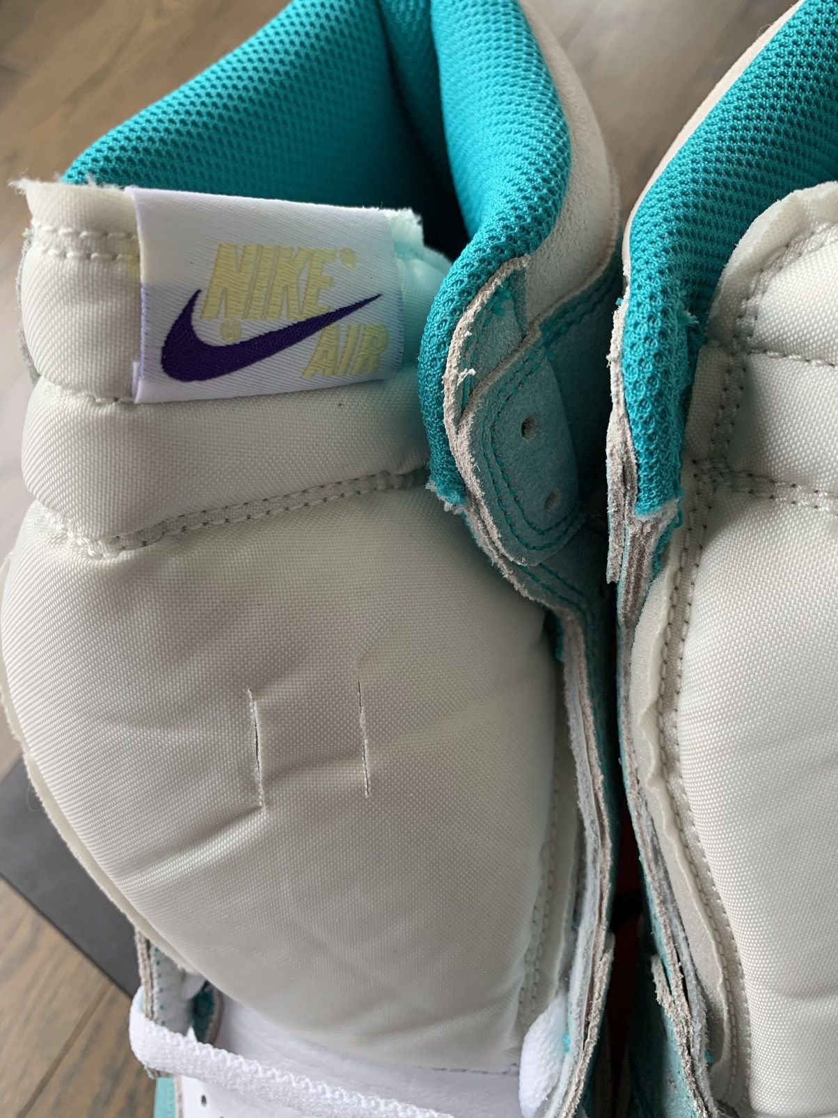 Jordan Brand AIR JORDAN 1 HIGH OG 'TURBO GREEN' Size US 8.5 / EU 41-42 - 7 Thumbnail