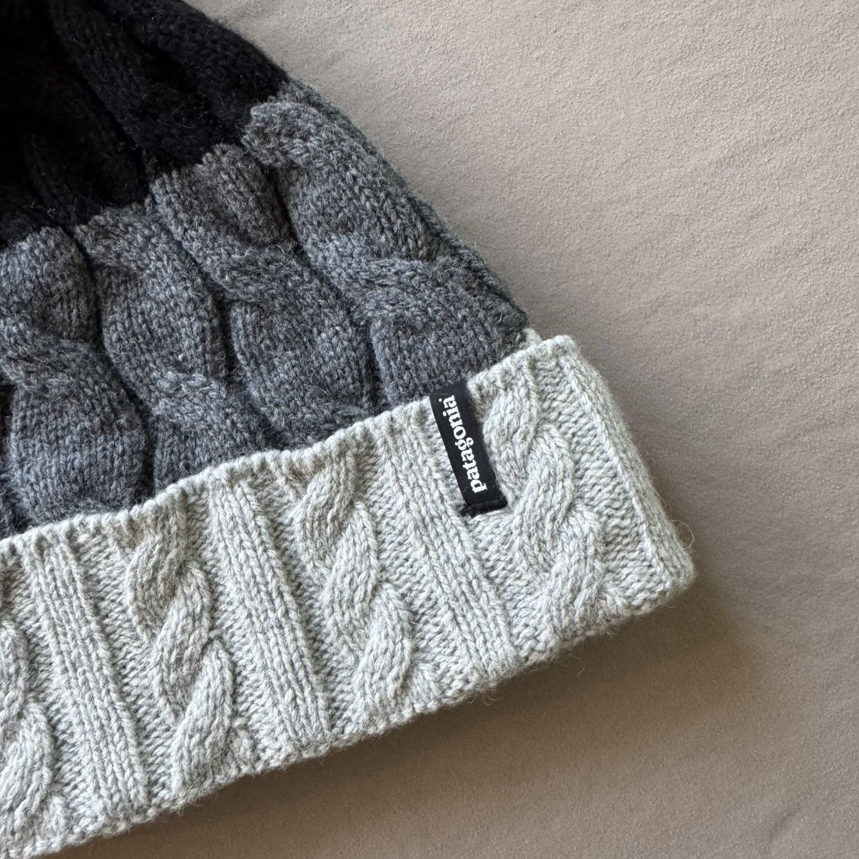 Patagonia Patagonia Wool blend Pom Beanie Size ONE SIZE - 2 Thumbnail