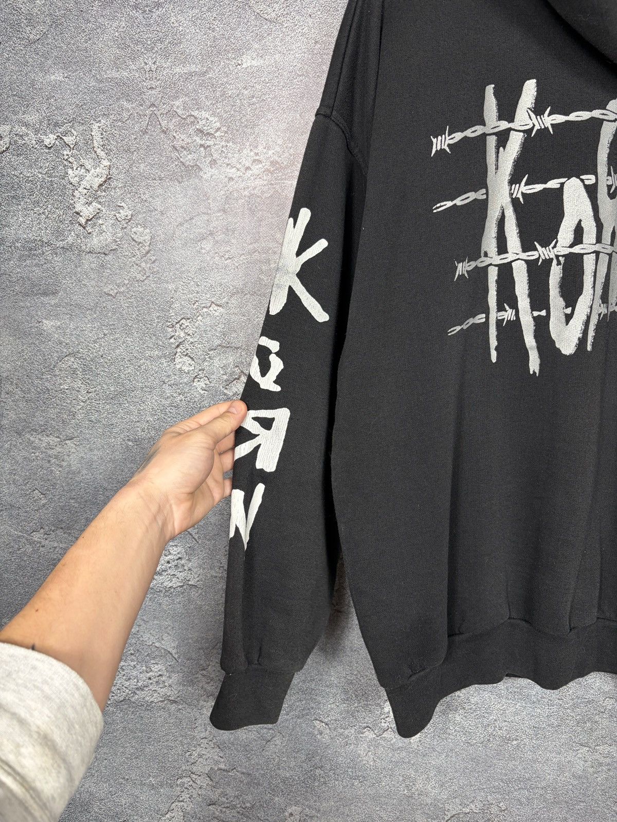 Vintage Vintage Korn Adidas Band Hoodie Size Xl Size US XL / EU 56 / 4 - 11 Thumbnail