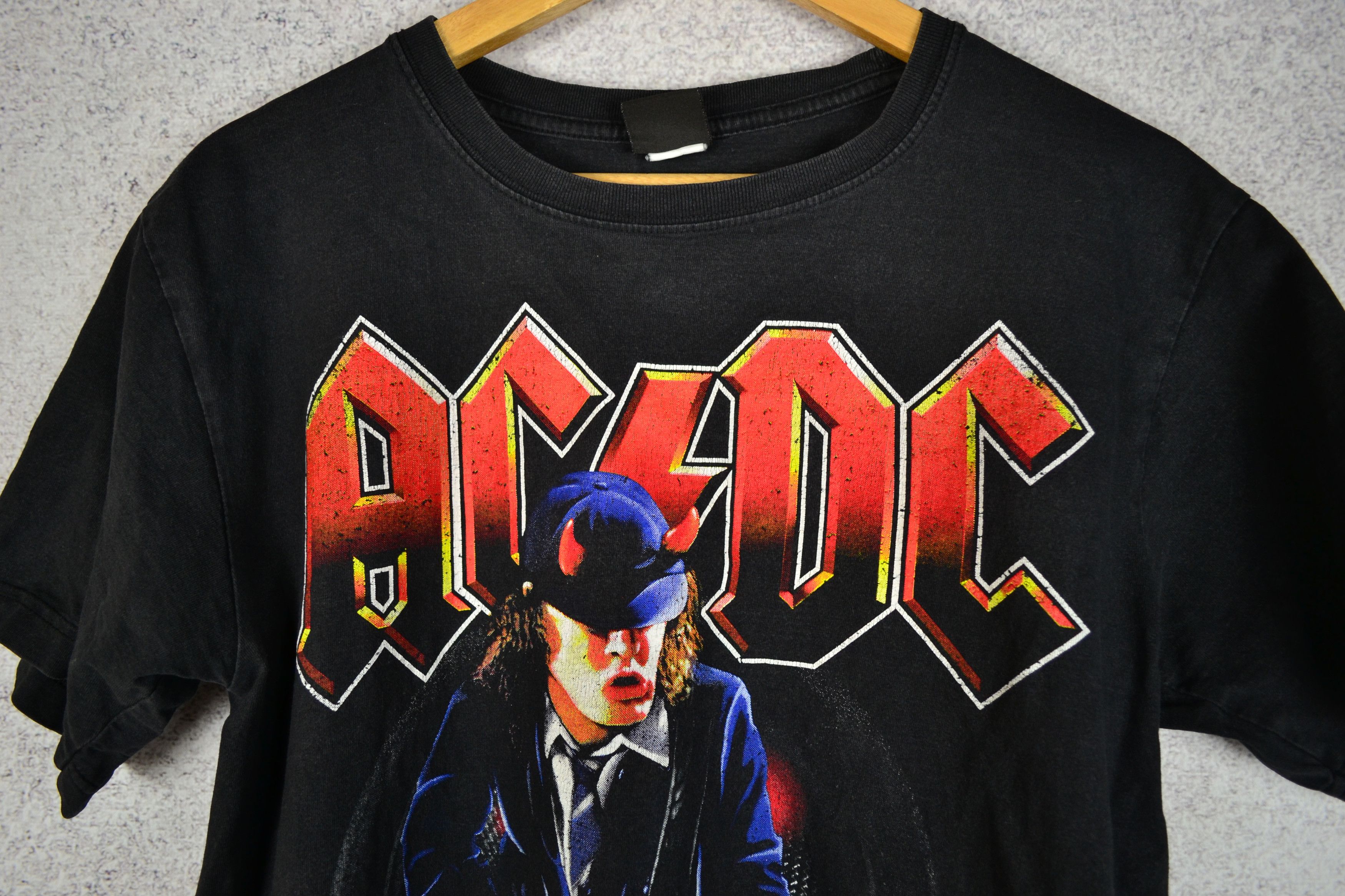 Band Tees AC/DC Angus Young Vintage Band Tee T-shirt Size US M / EU 48-50 / 2 - 5 Thumbnail