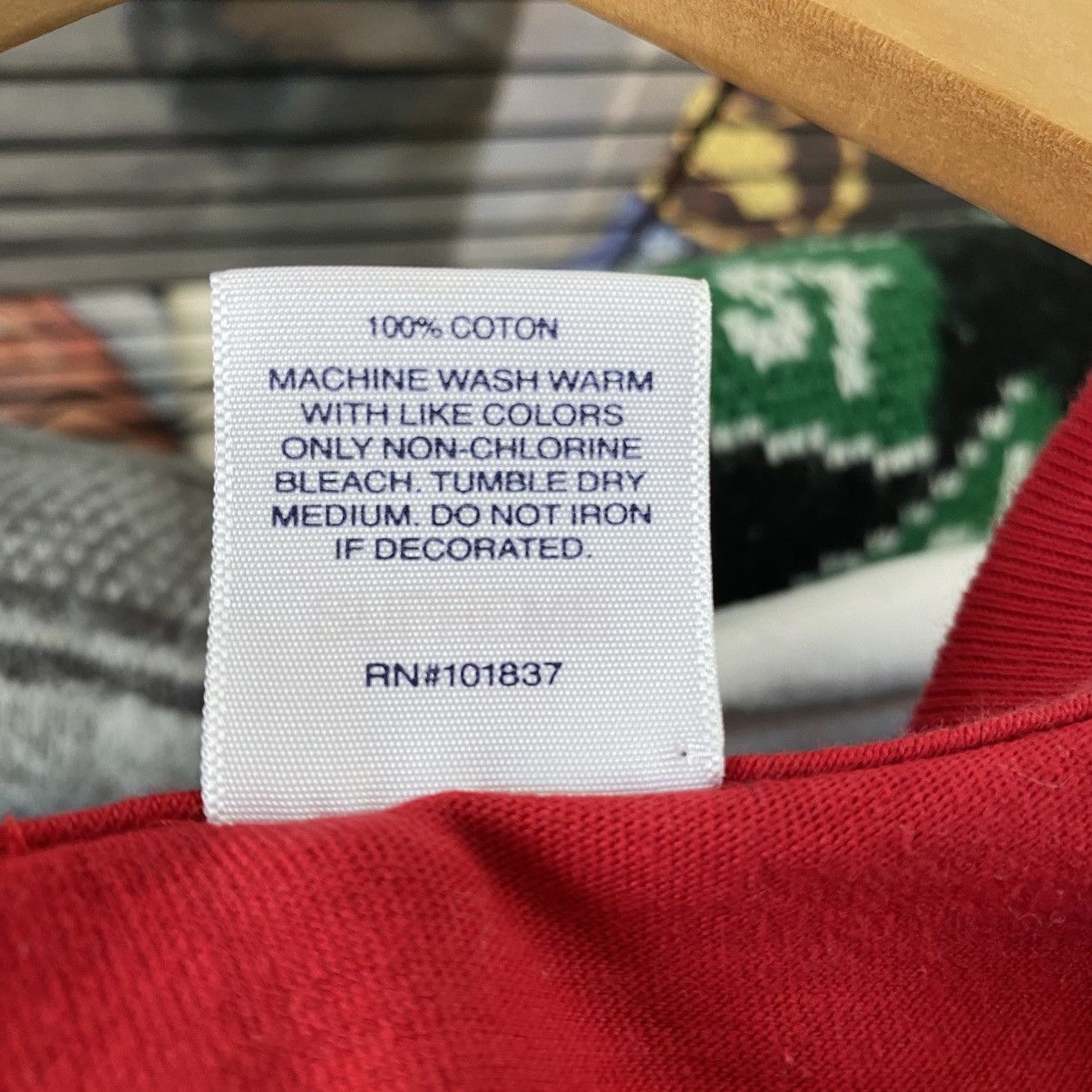 Supreme Supreme Life Sucks Die T-Shirt Red 2018 Size US L / EU 52-54 / 3 - 4 Thumbnail