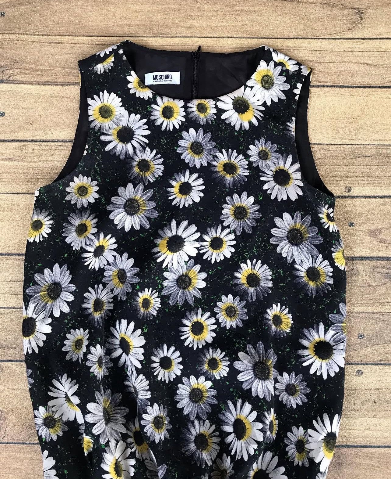 Moschino Moschino floral dress Size S / US 4 / IT 40 - 2 Thumbnail