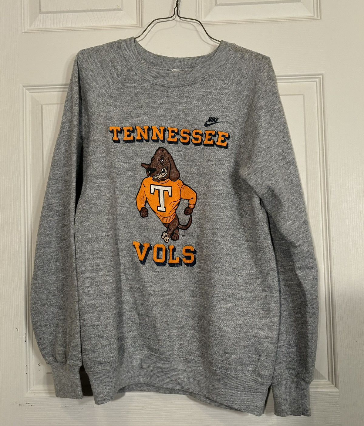 image of Nike Made In U.s.a Tennessee Volunteers Crewneck in Grey, Men's (Size Medium)
