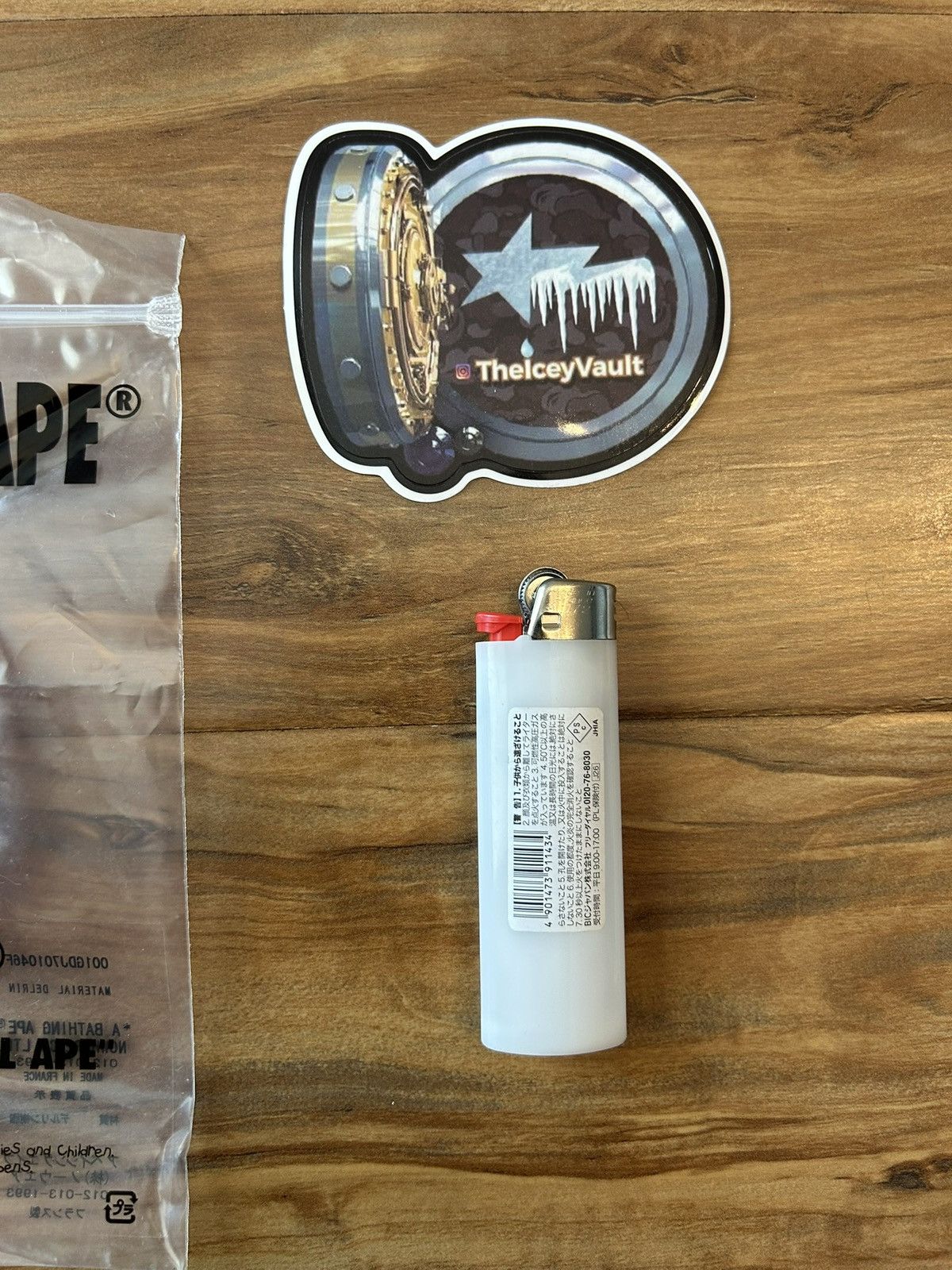 Bape NEW Bape White Bic Lighter Size ONE SIZE - 4 Thumbnail