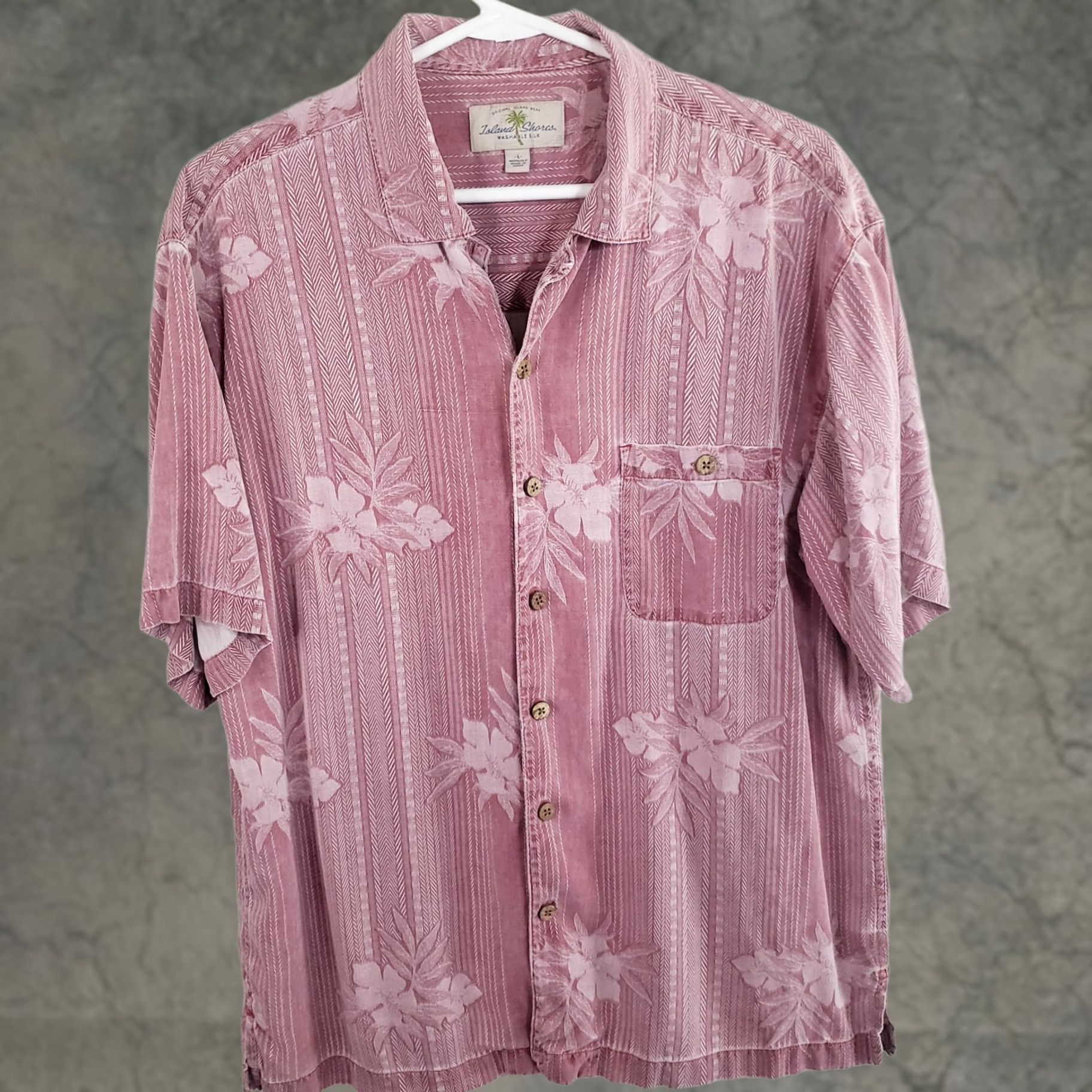 Vintage Island Shores Mens Silk Hawaiian Shirt Short Sleeve L Red Floral Button-Up Shirt Size US L / EU 52-54 / 3 - 1 Thumbnail
